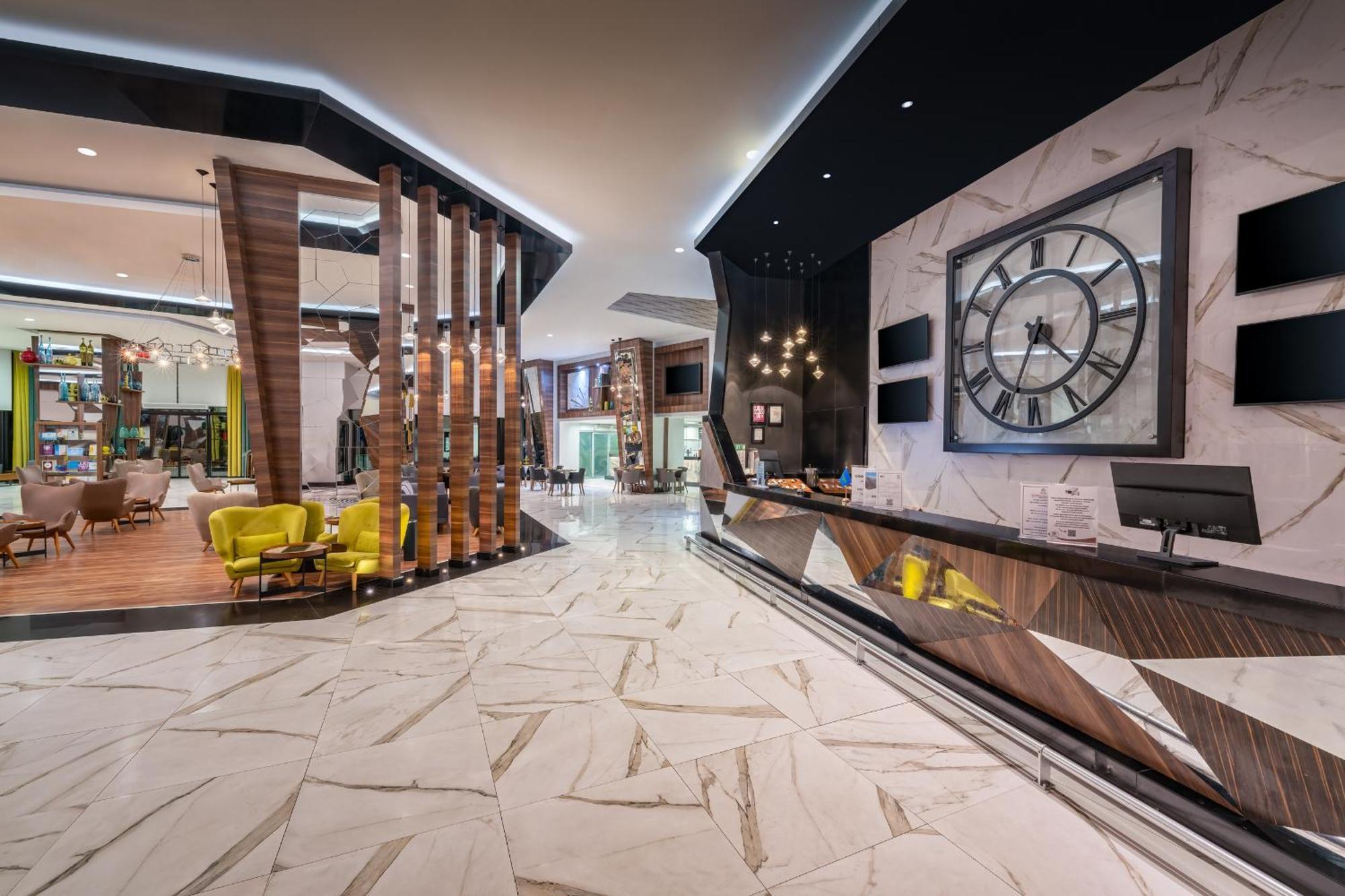 Hotel Botanik Platinum 5*