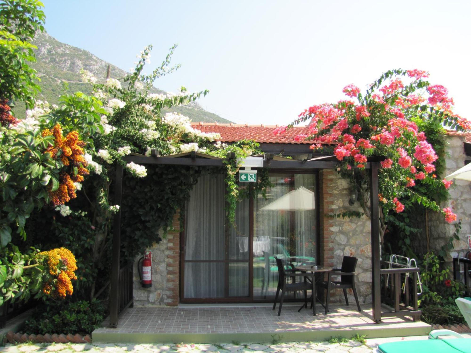 Guest house Suna House *