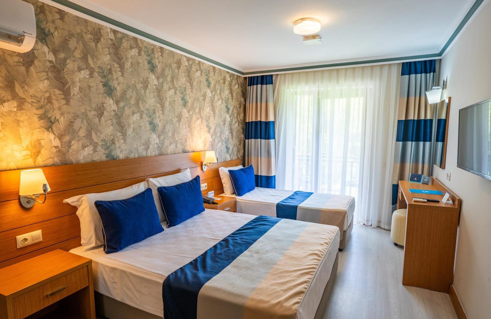 Master Family Club Hotel