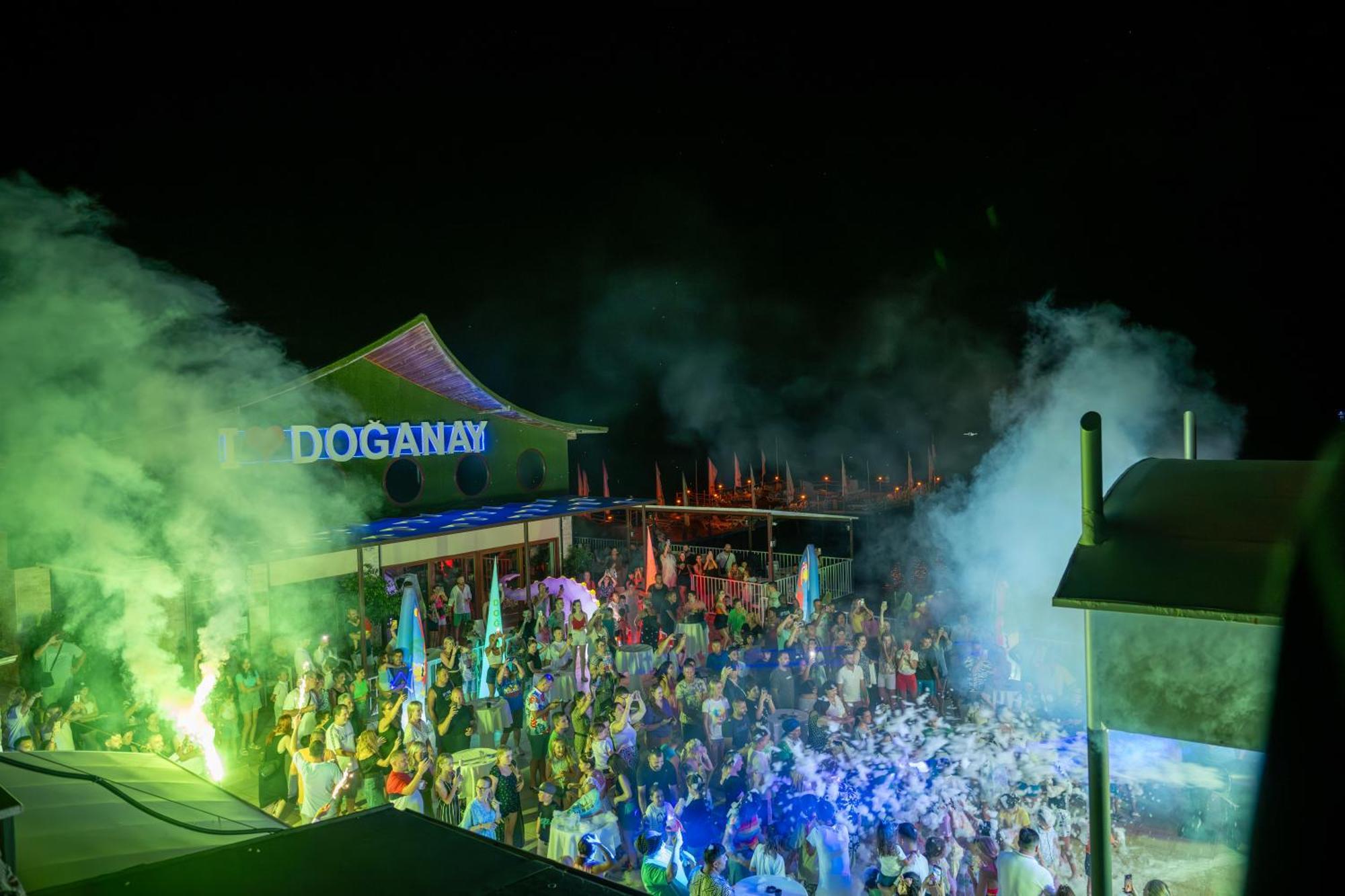Beach Club Doganay Hotel