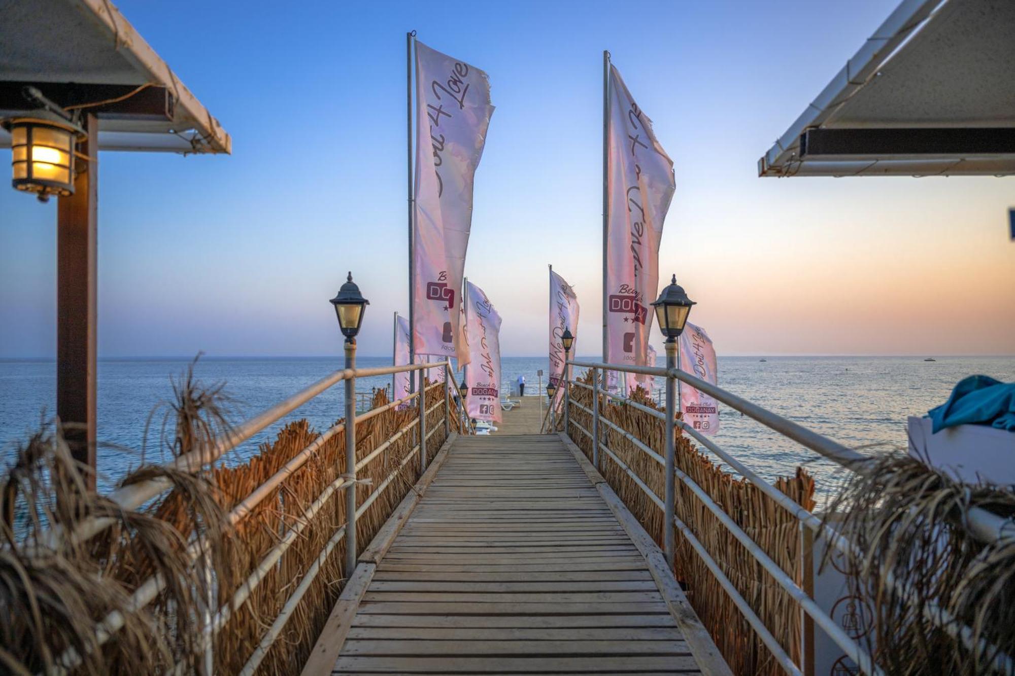Beach Club Doganay Hotel Konakli