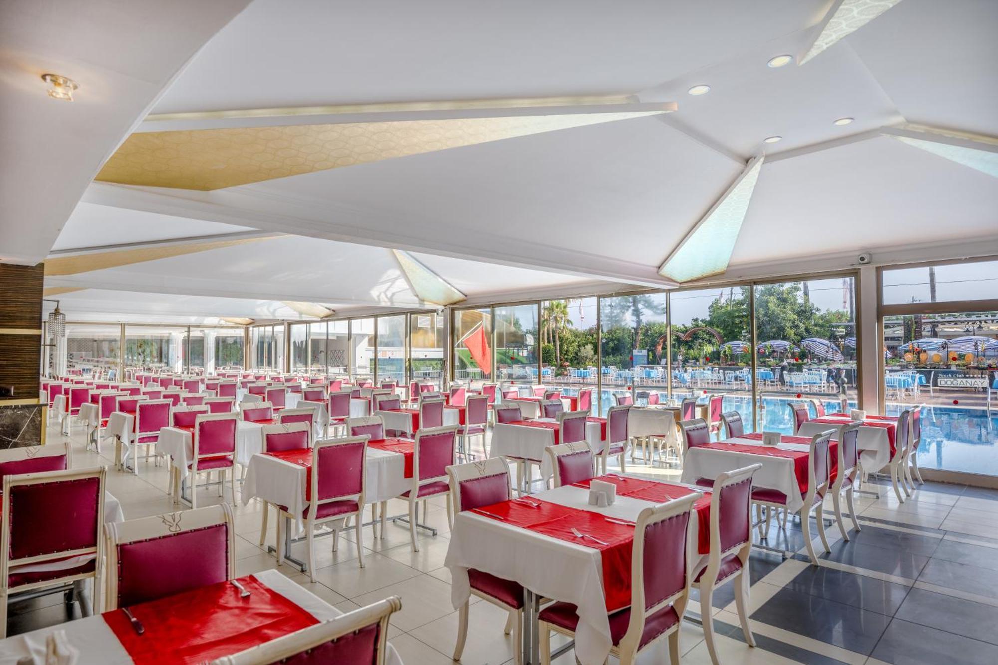 Beach Club Doganay Hotel