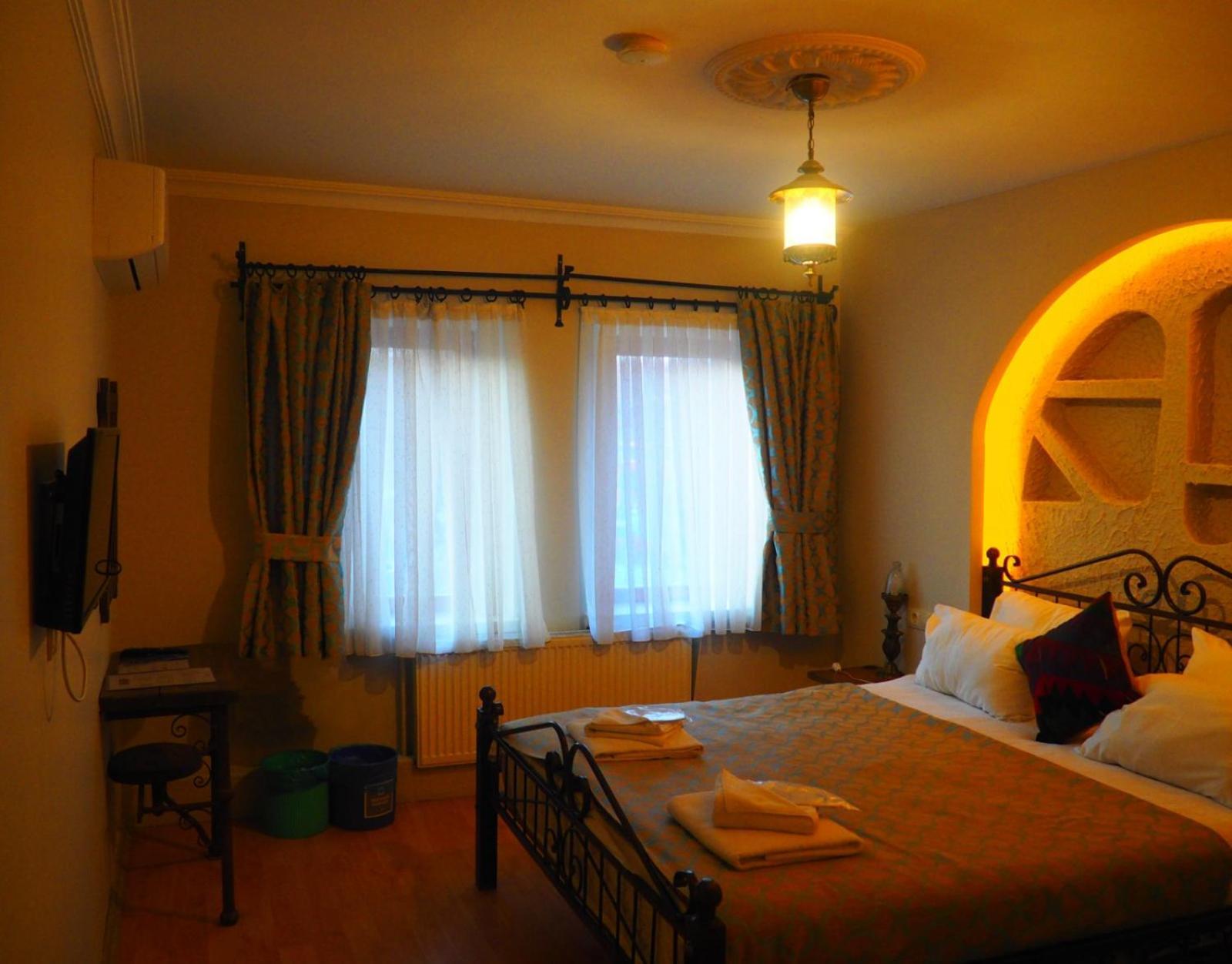 Nomads Cave & Rooftop Hotel 2*