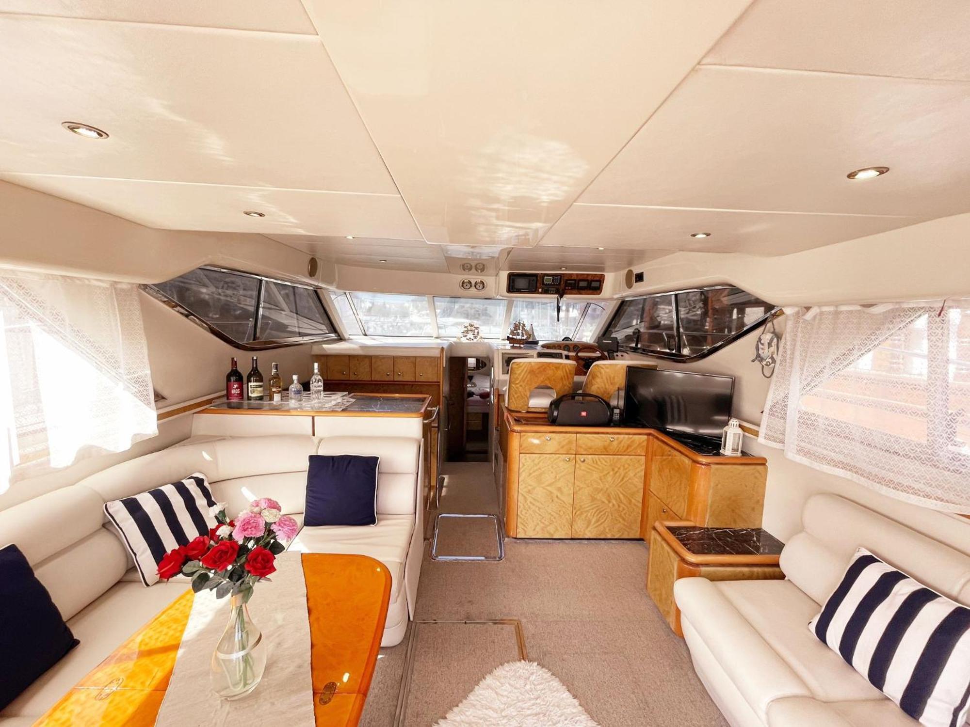 Mavideniz Yachting Botel Kemer