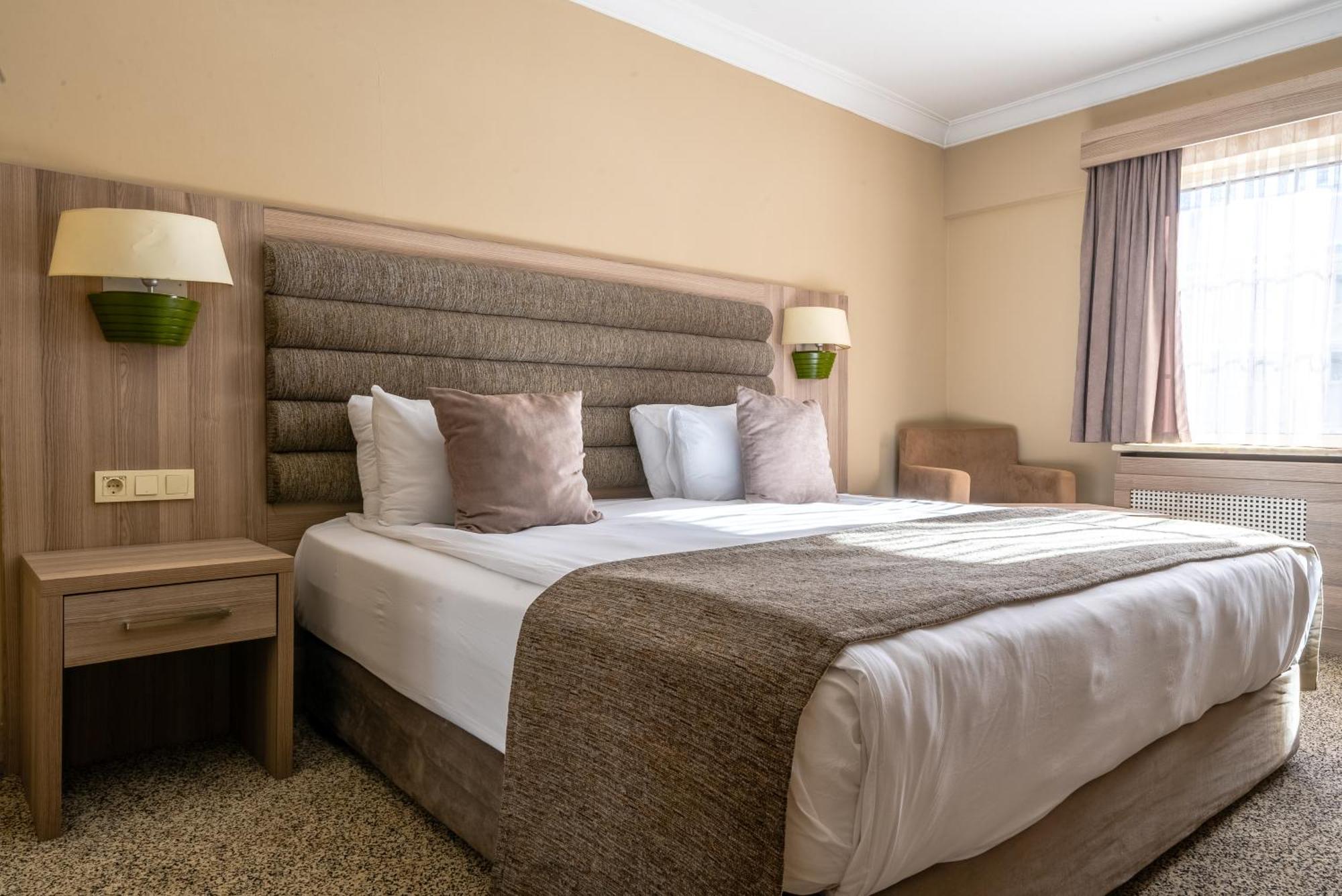 Grand Yazici &