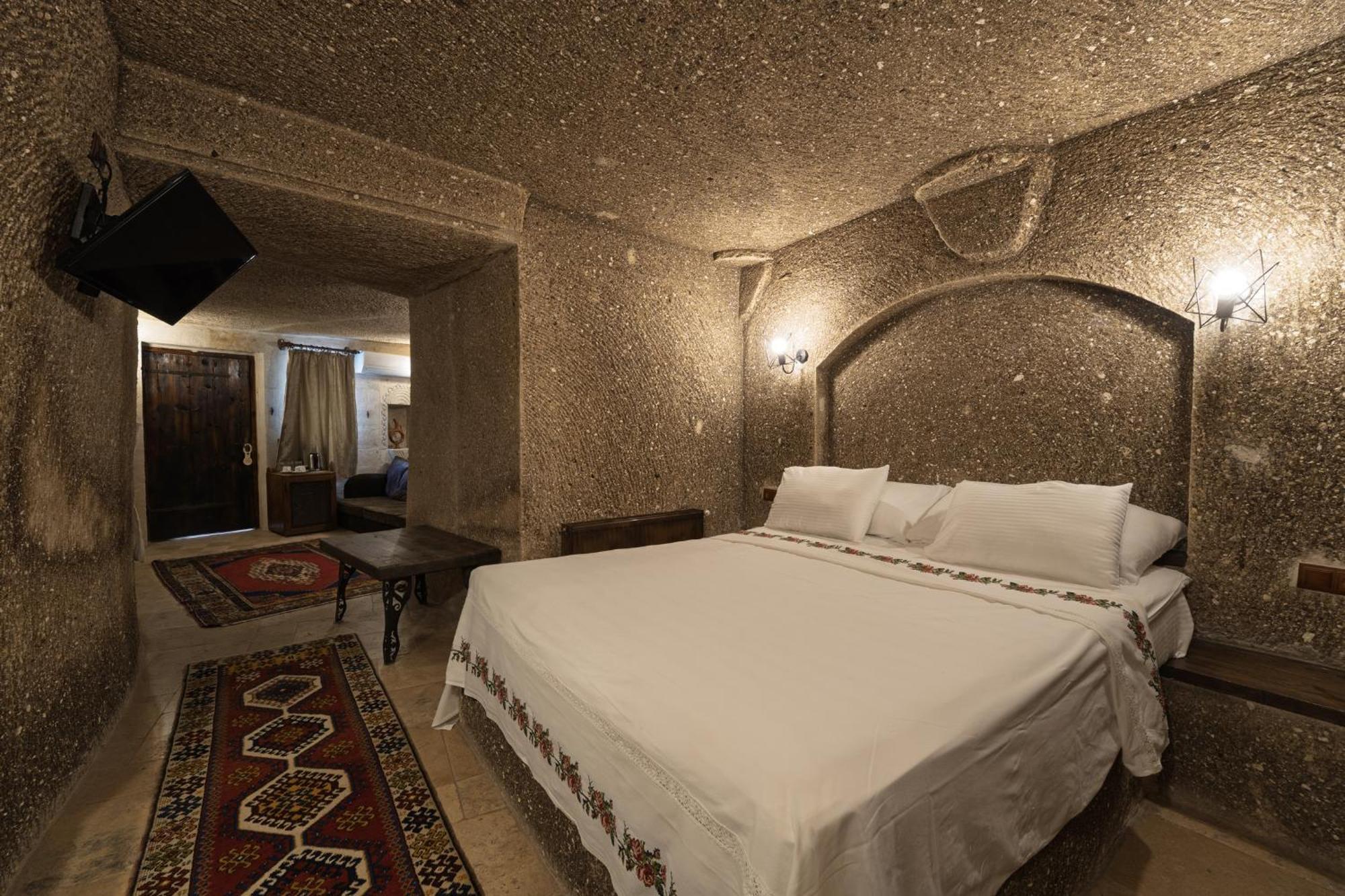 Hotel Grand Cave 2*