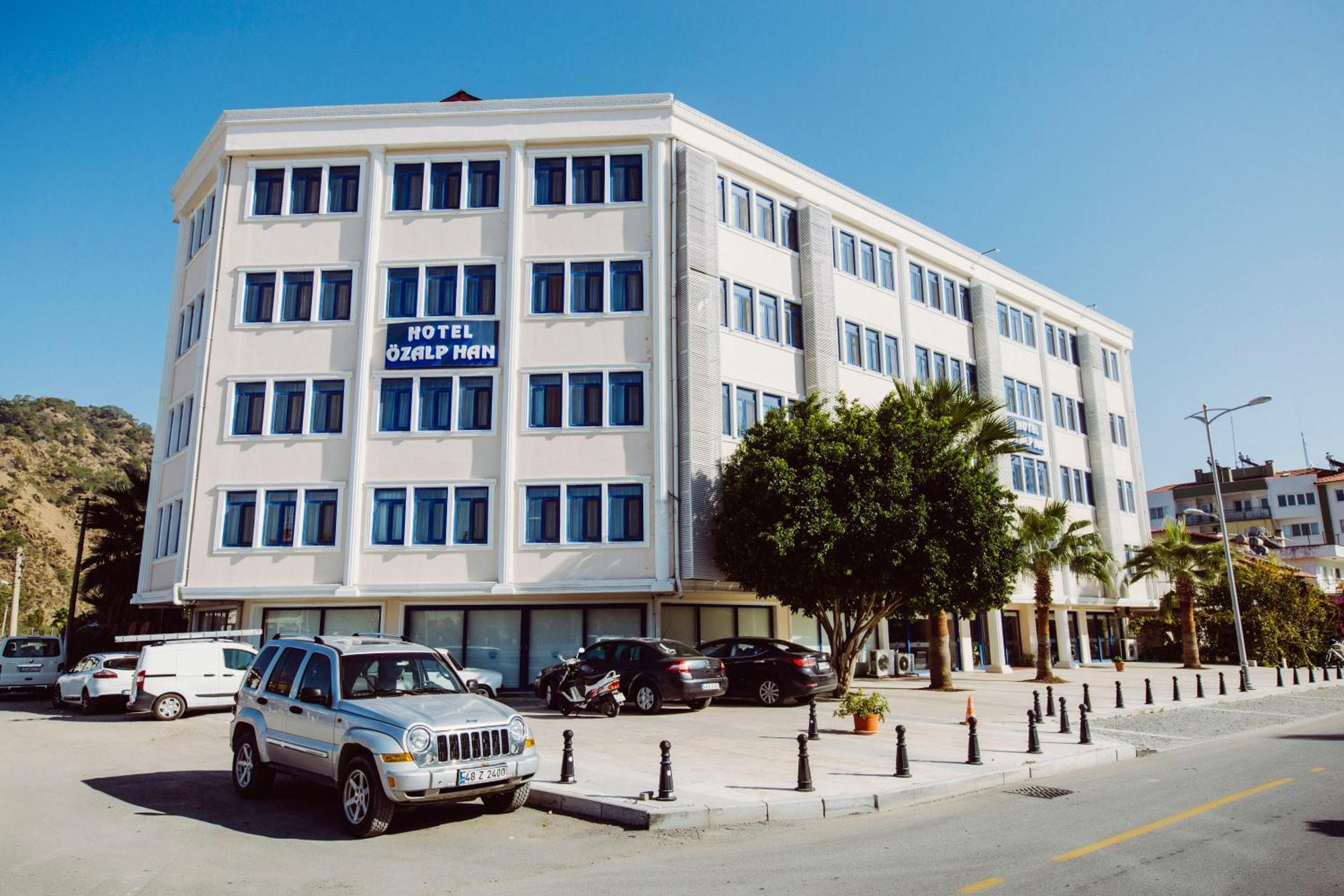 Ozalp Hotel 3*