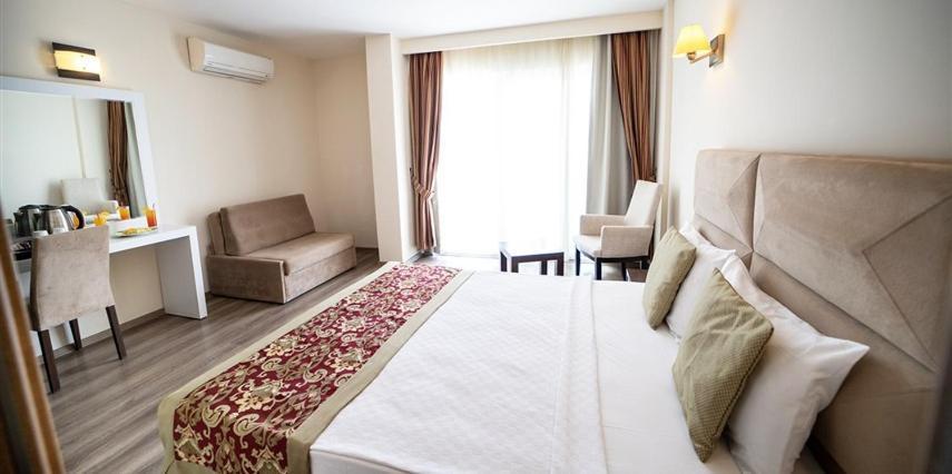 Risus Hotel Kusadasi