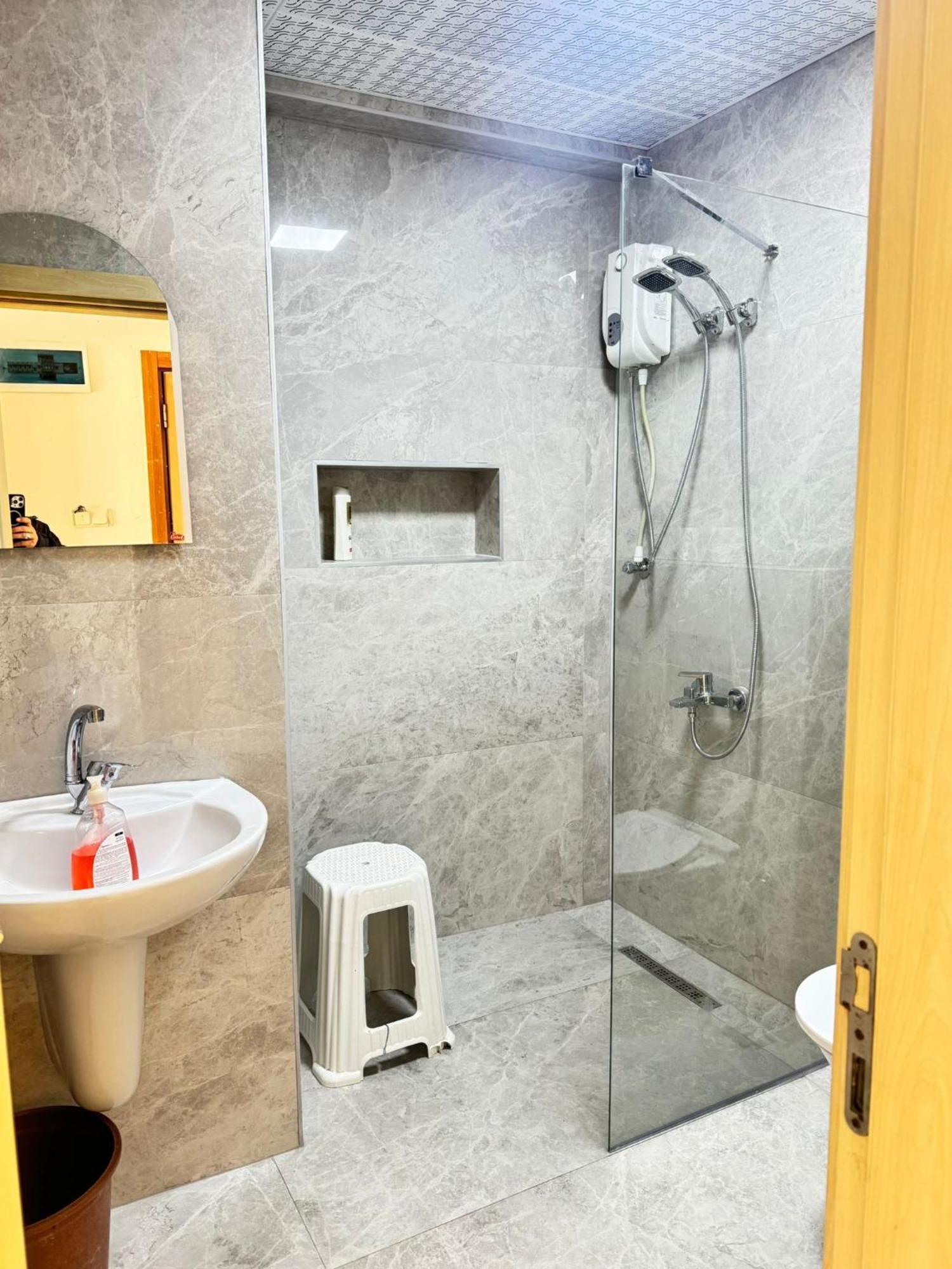 Hakan Aparthotel 3*