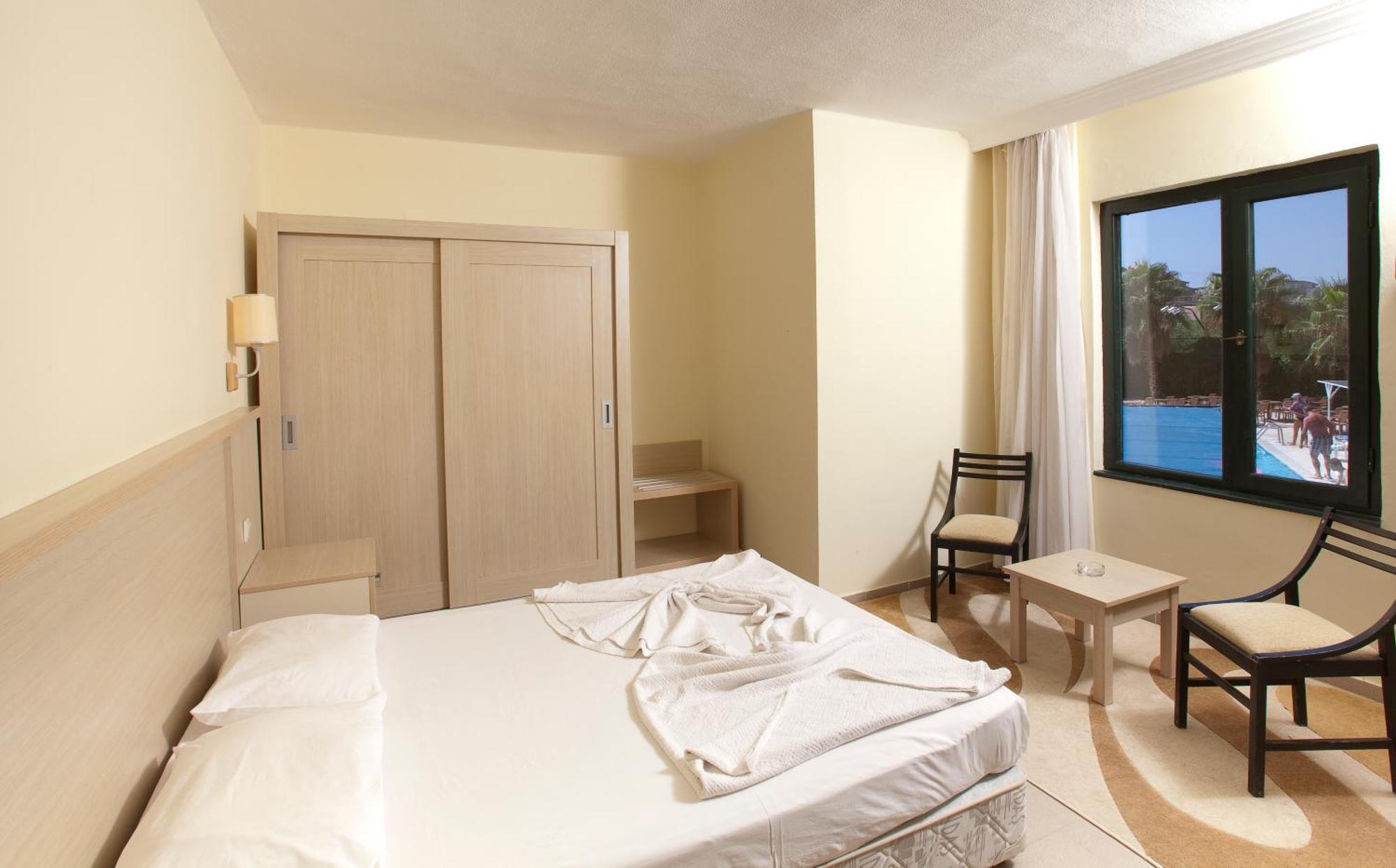 Sural Garden 3* Side