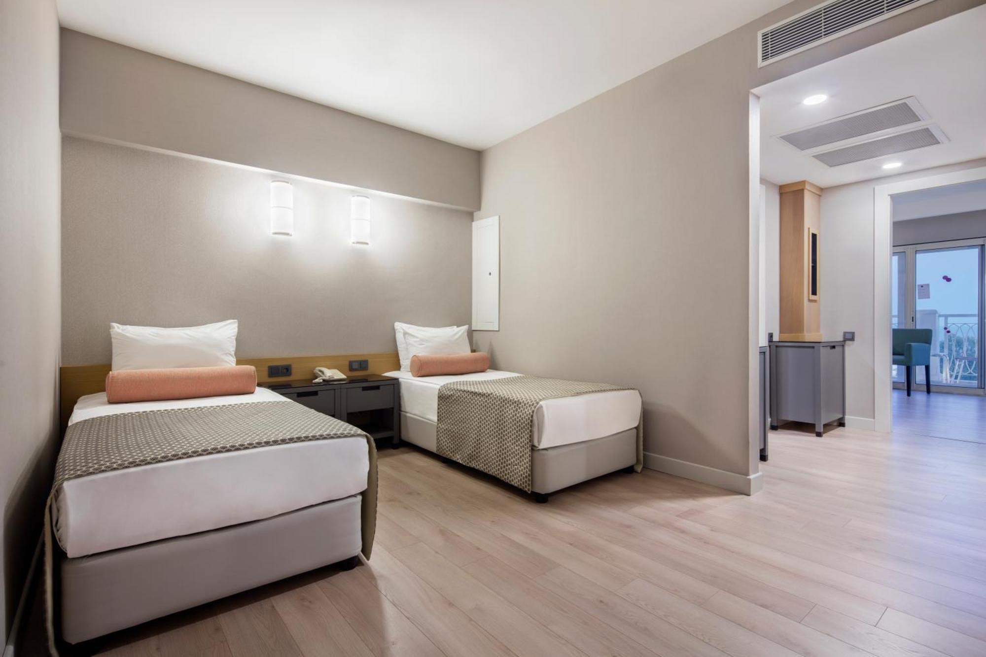 Trendy Aspendos Resort Side