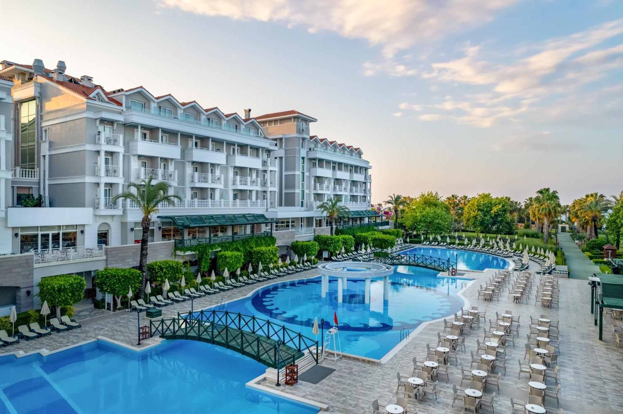 Trendy Aspendos 5*