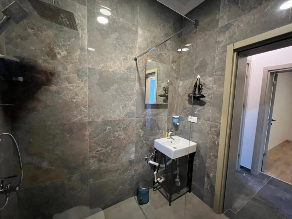 Roj Apartment Istanbul