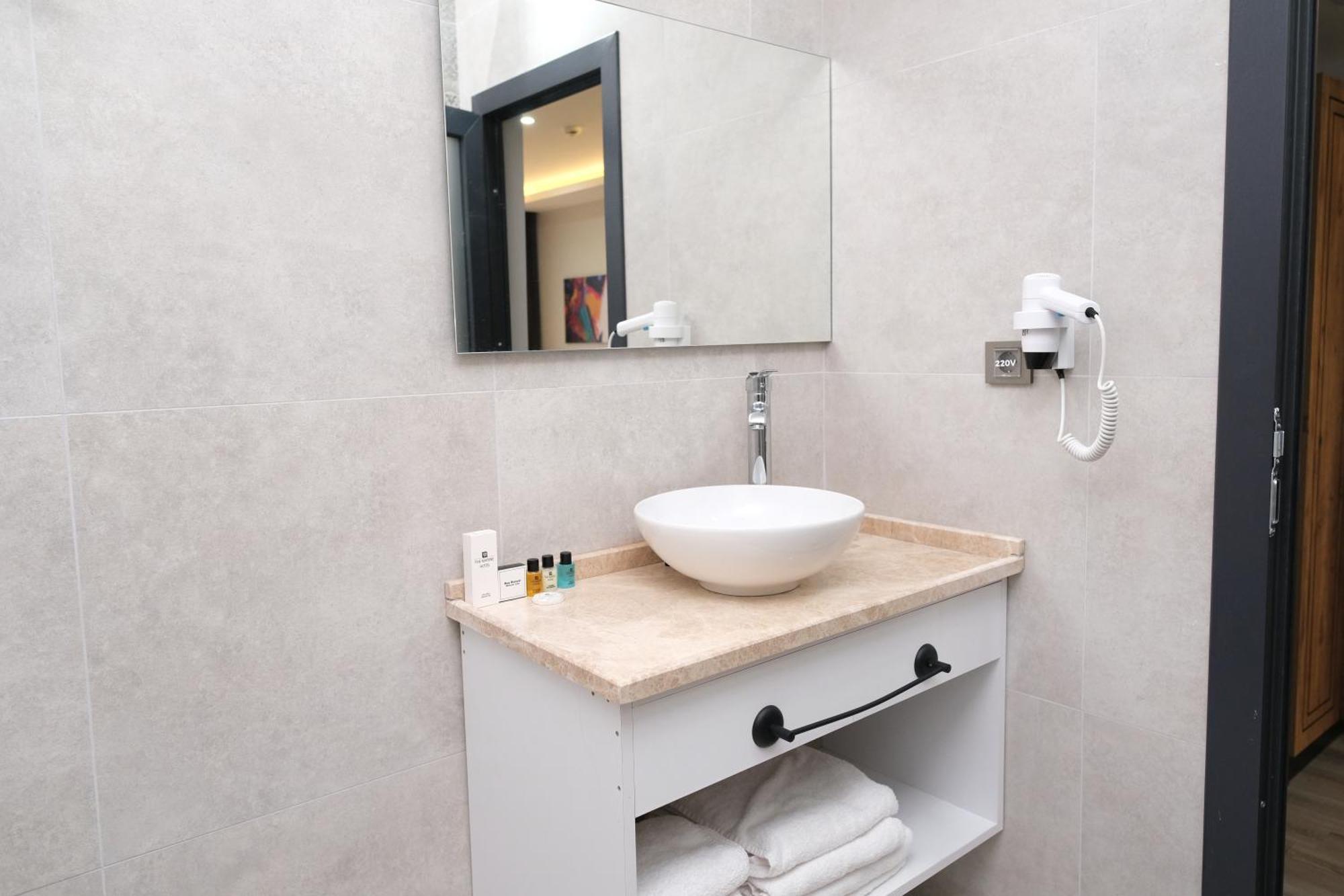 The Marine Hotel 3*