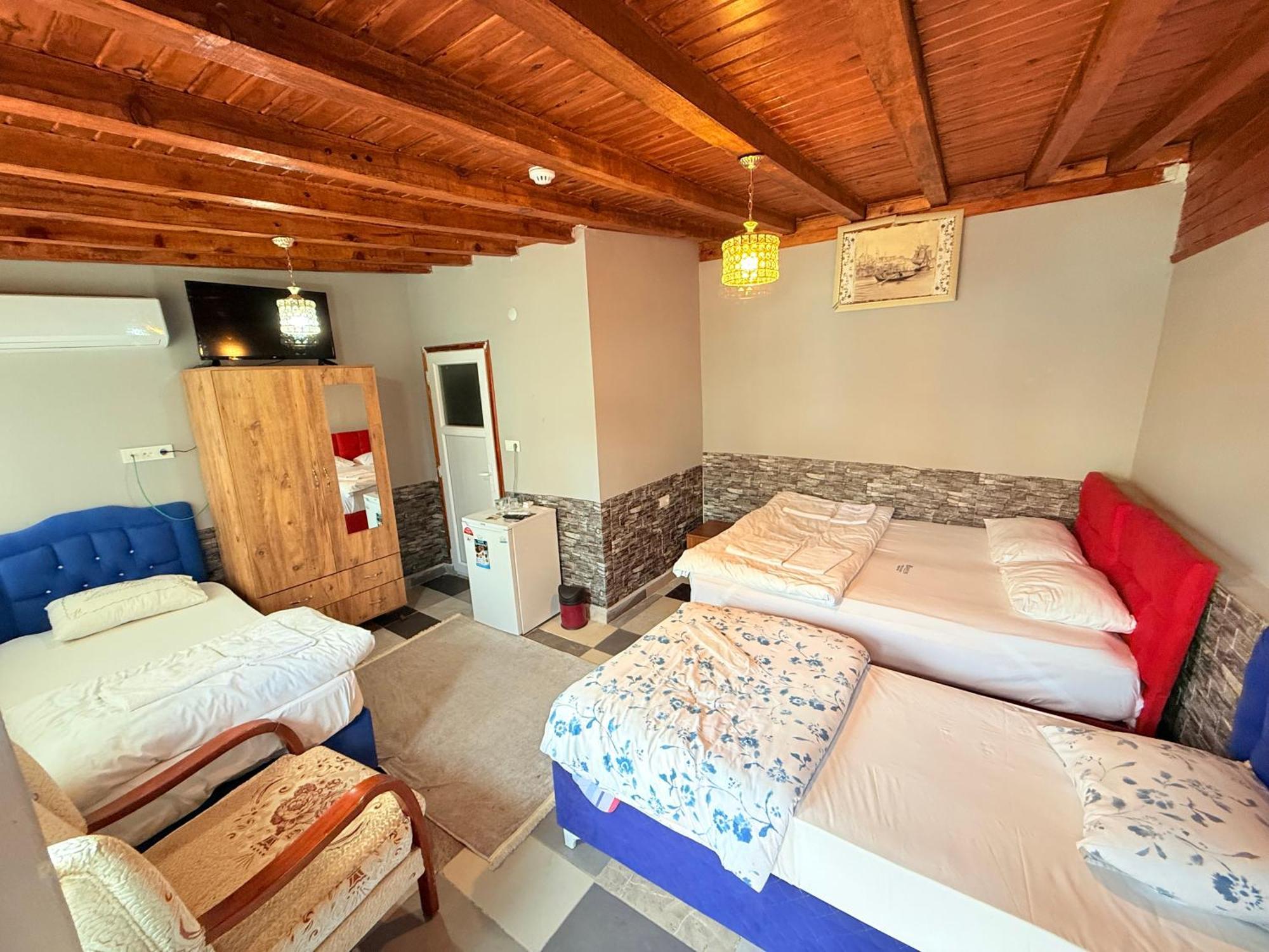 Oez Butik Antik Kent Myrleia Mudanya