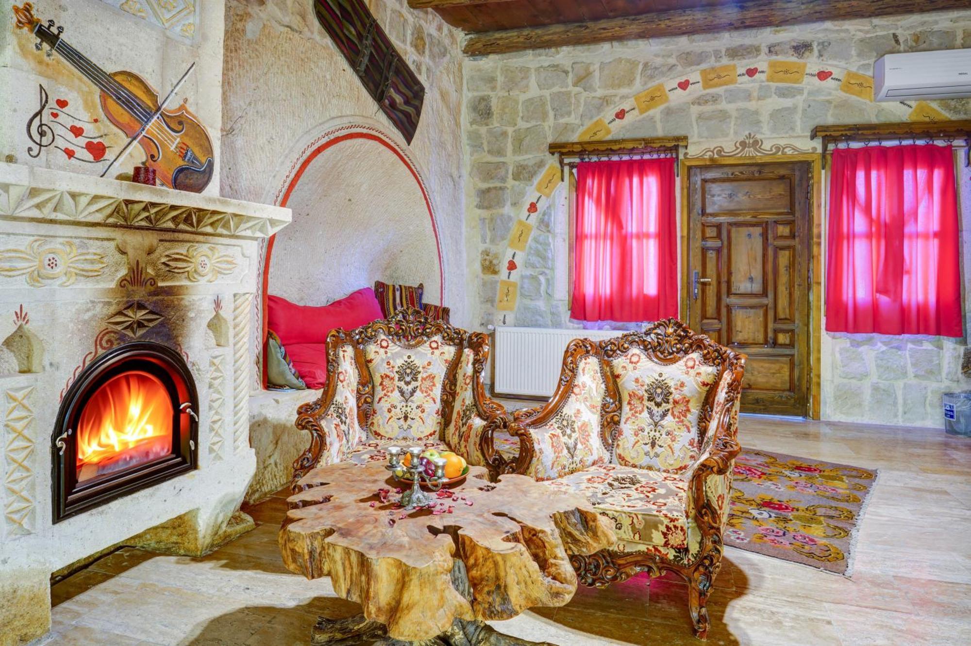 Nova Cave Ortahisar