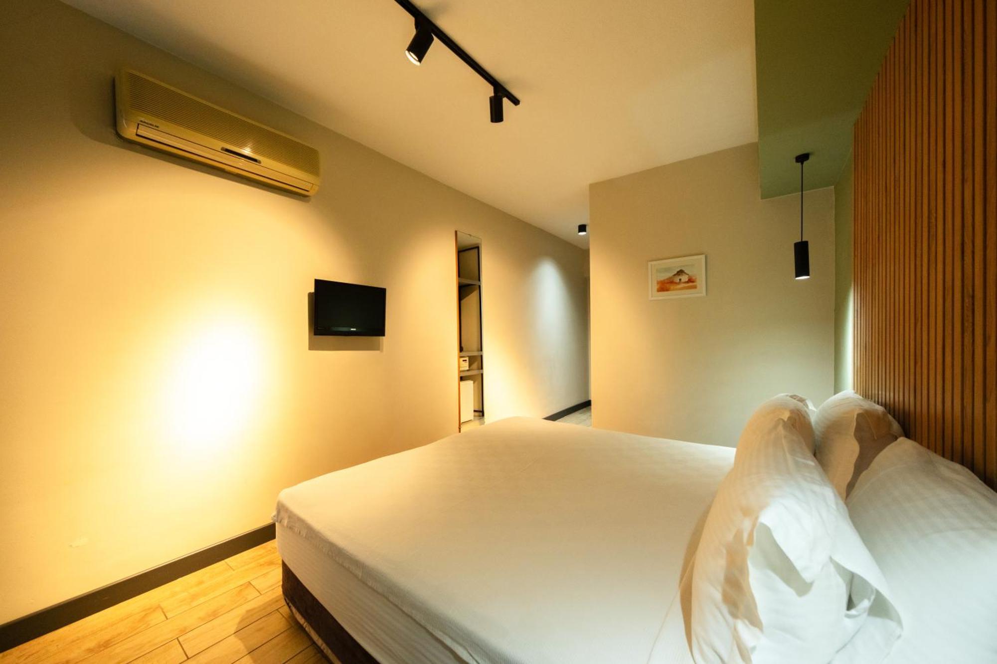 Polek Hotel