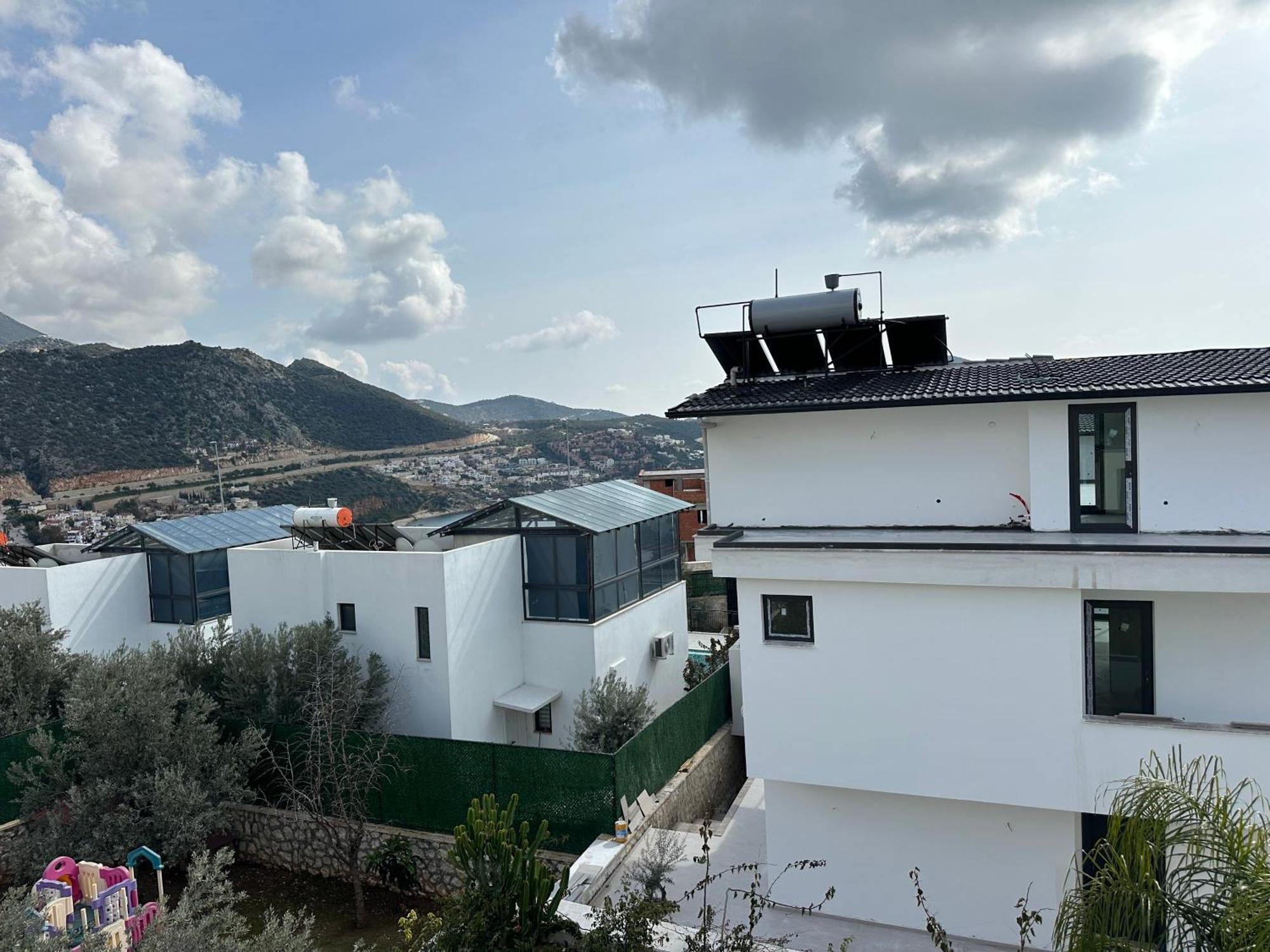 Villa Kazarman, Kalkan'in Kalbinde Denize, Merkeze Kalkan