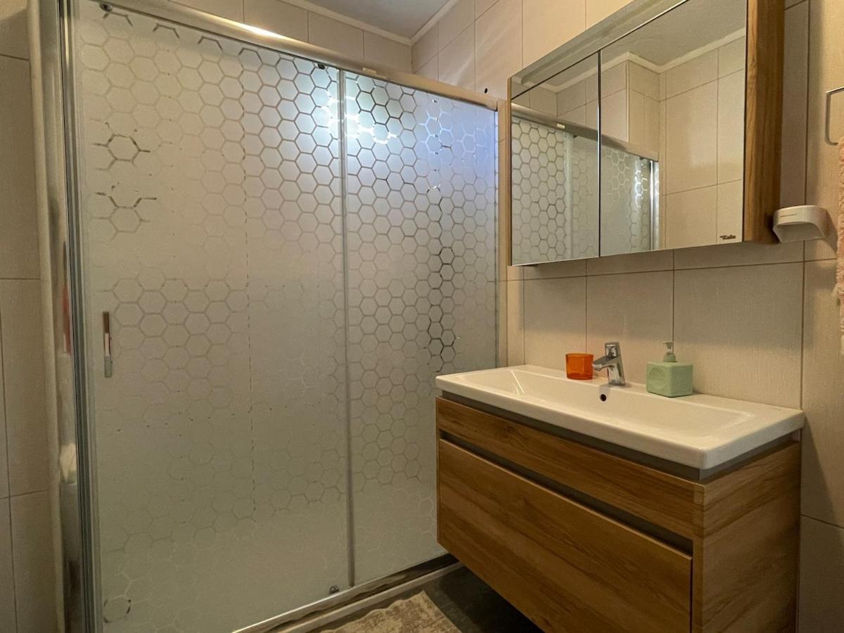 Apartment Deniz Manzarali, Plaja 100 Metre, Luks 2 *