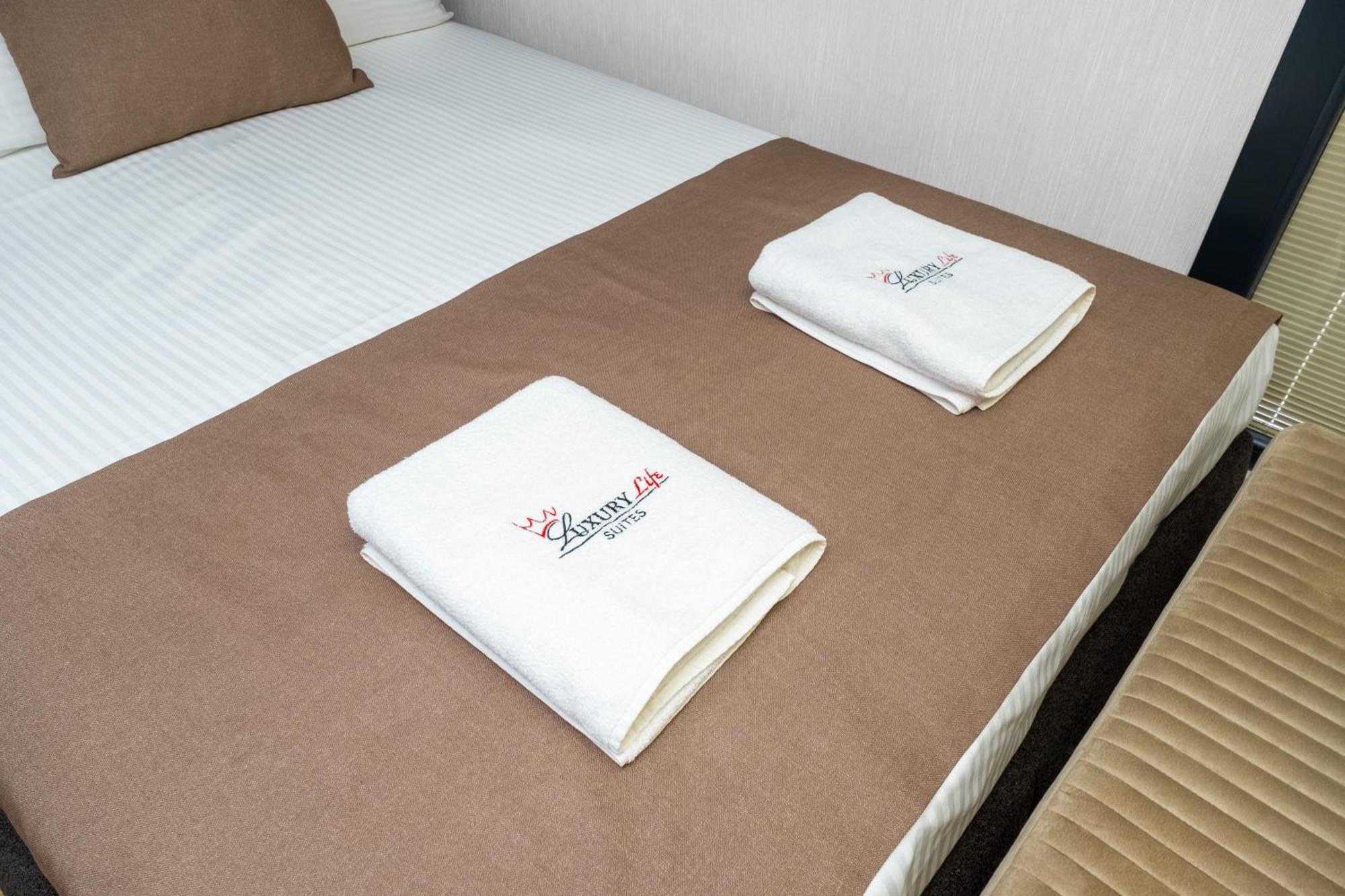 Luxury Life Hotel