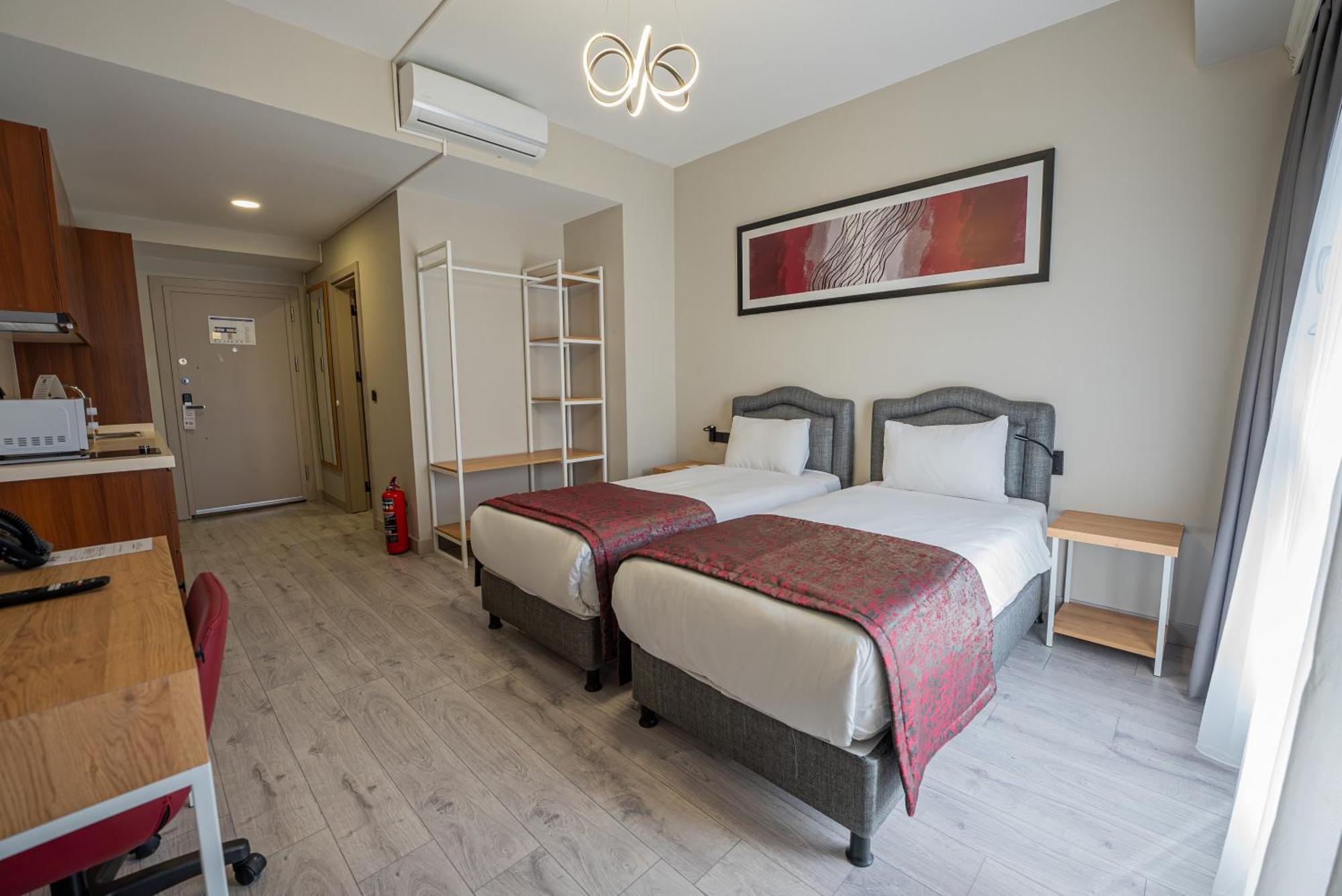 Hotel Western & Residences