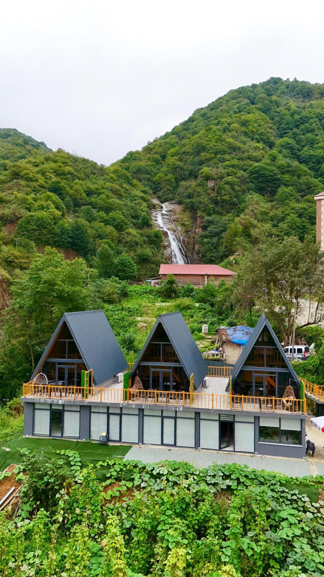 Agaran Wooden 2 Chalet