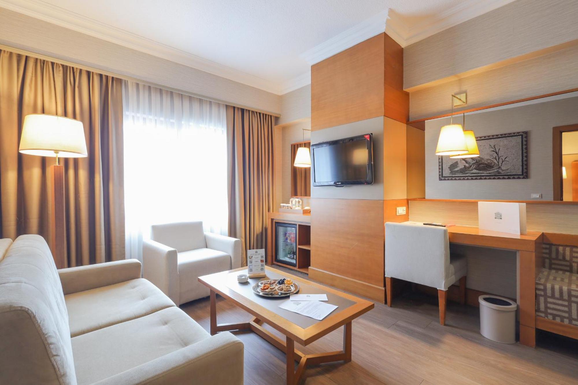 Tugcan Hotel