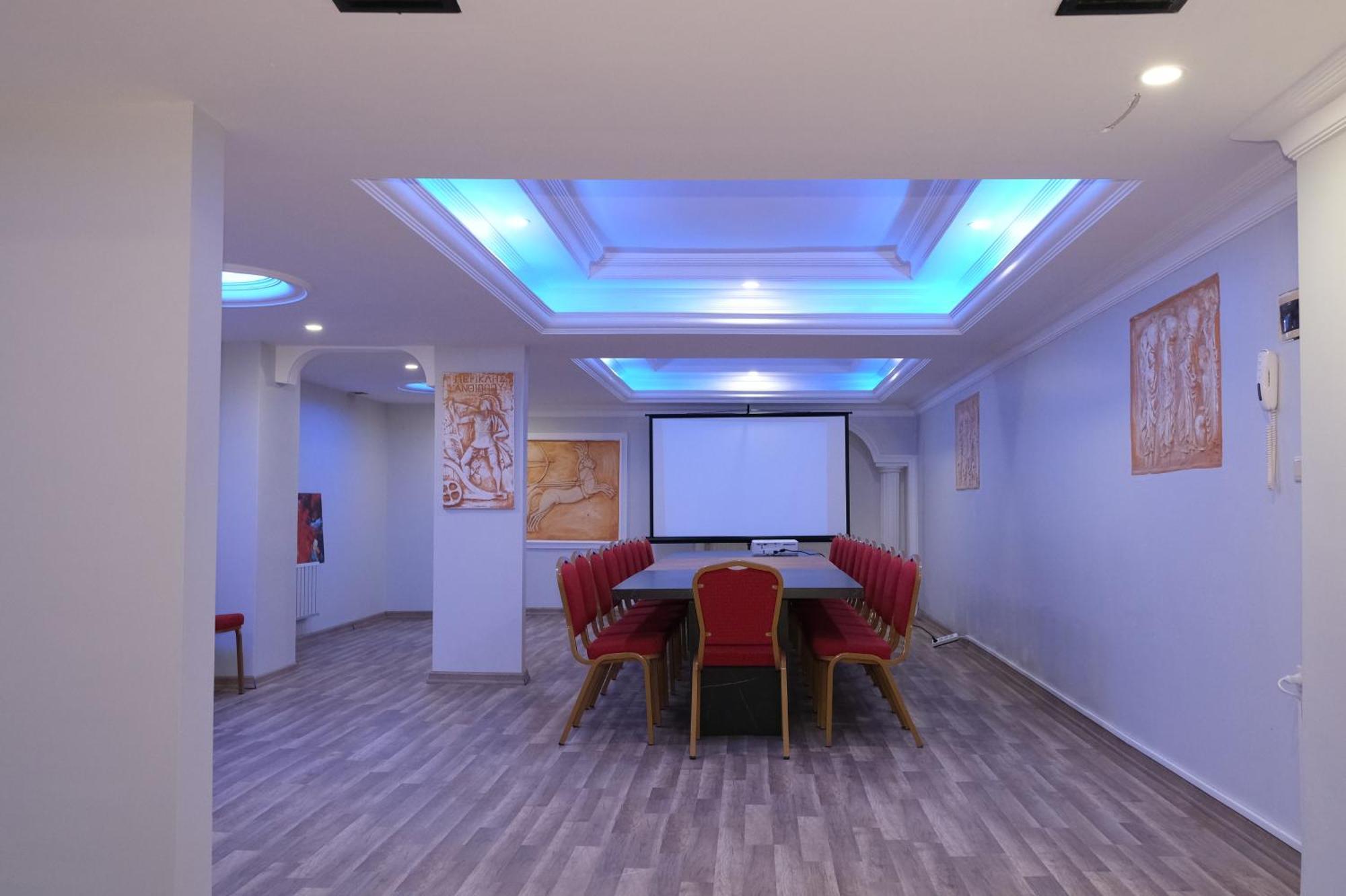 Hotel The Marine 3*