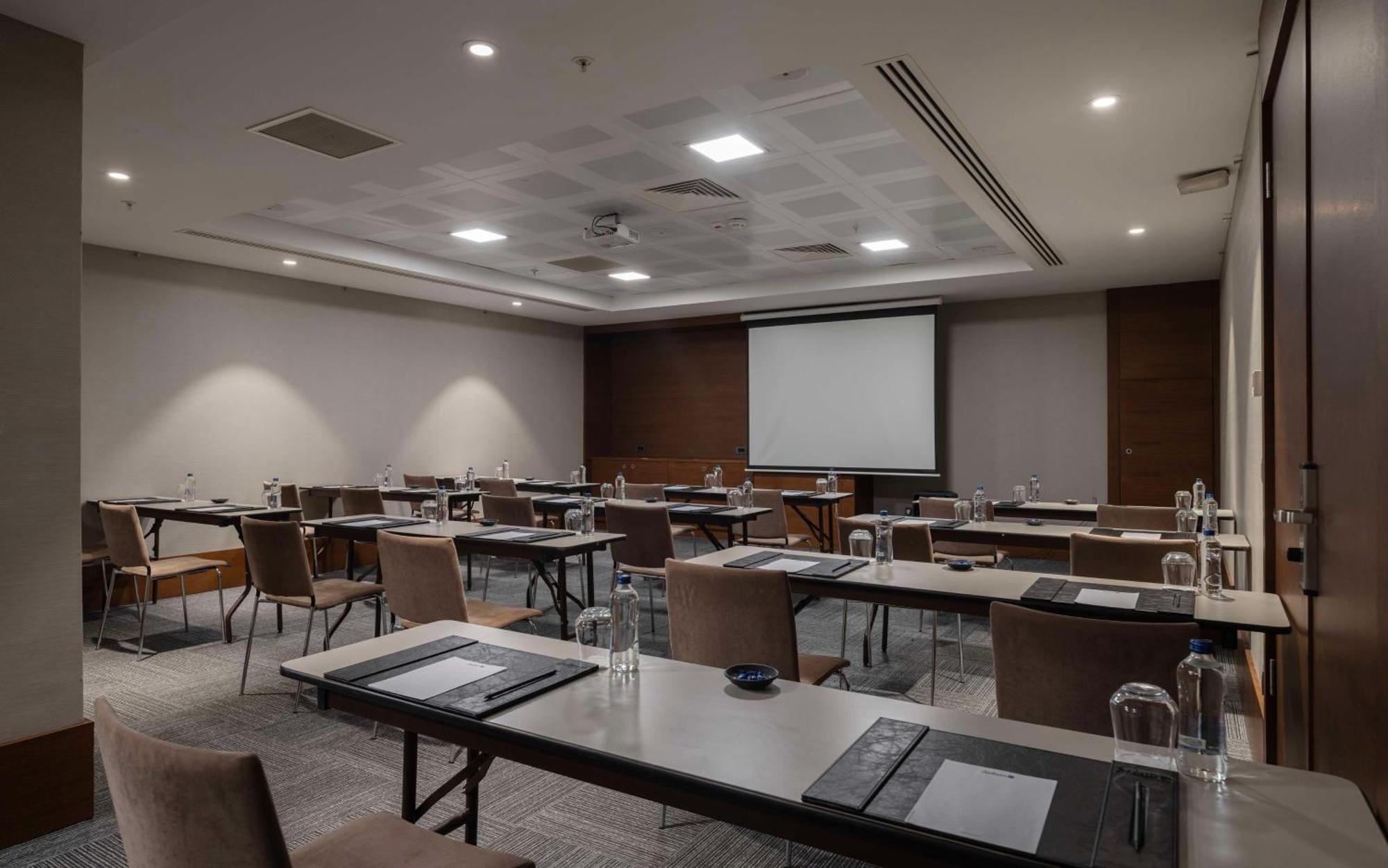 Hotel Radisson Blu Cankaya 5*