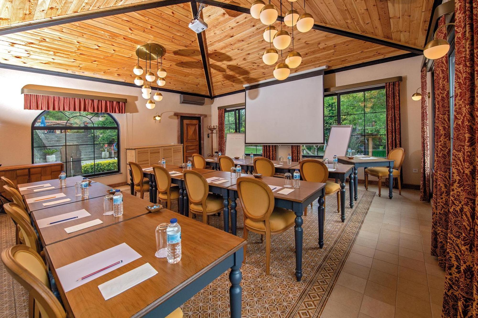 Wineport Riverside & Winery 3*
