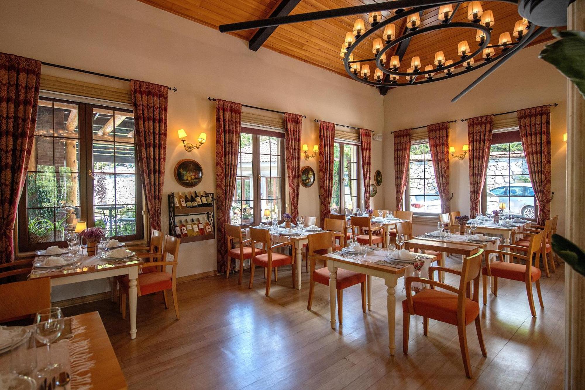 Wineport Riverside & Winery 3* Agva (Marmara)