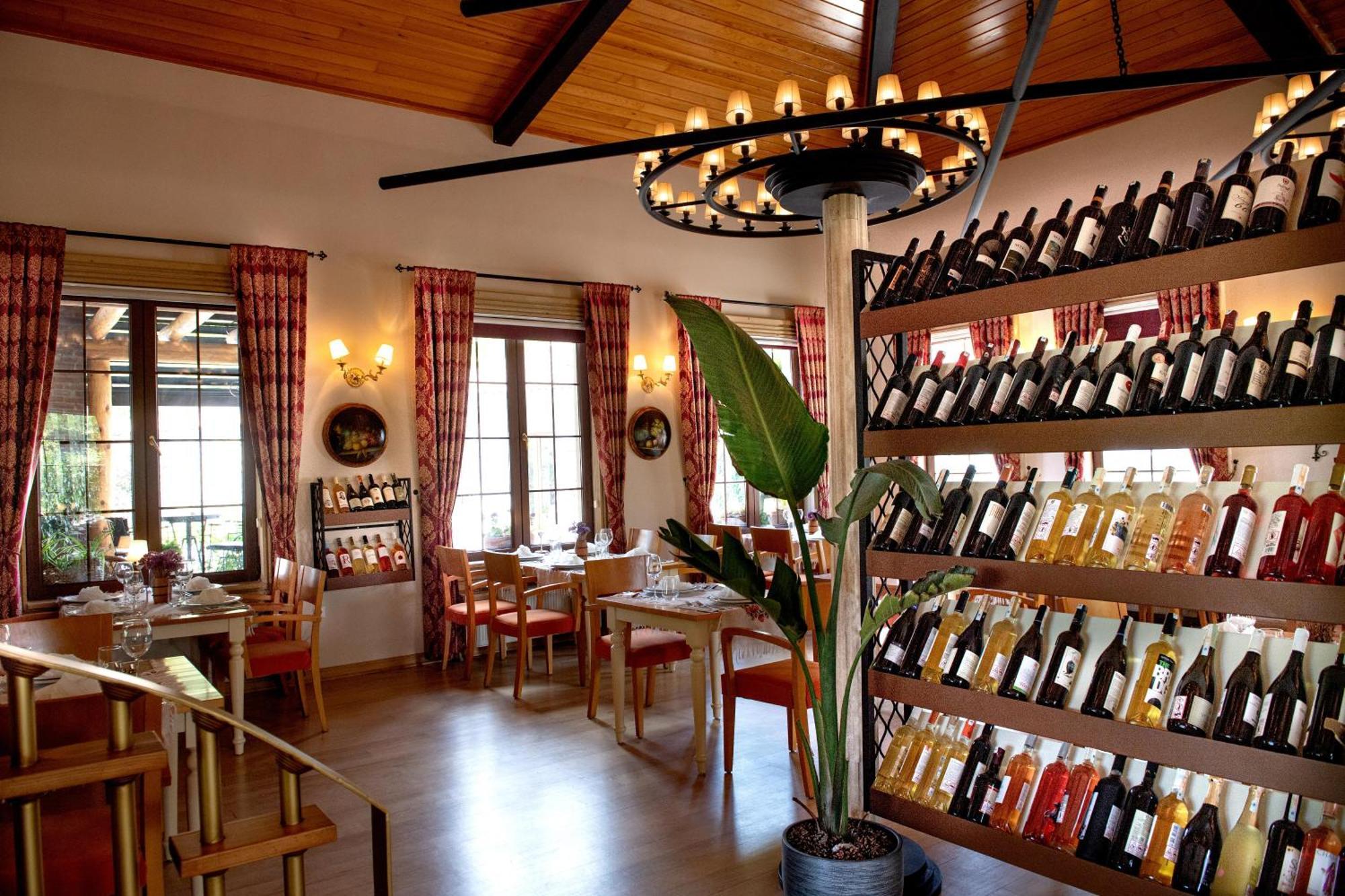 Hotel Wineport Riverside & Winery