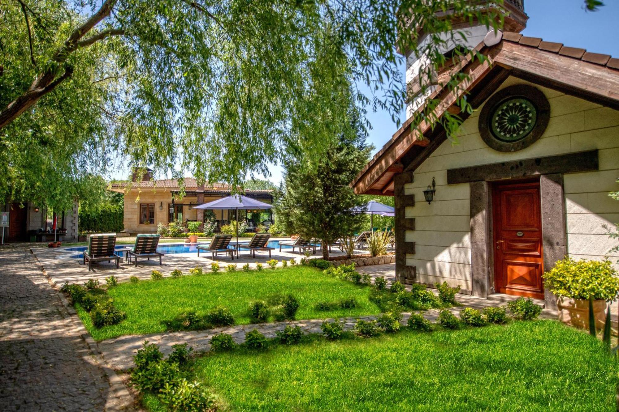 Hotel Wineport Riverside & Winery 3*