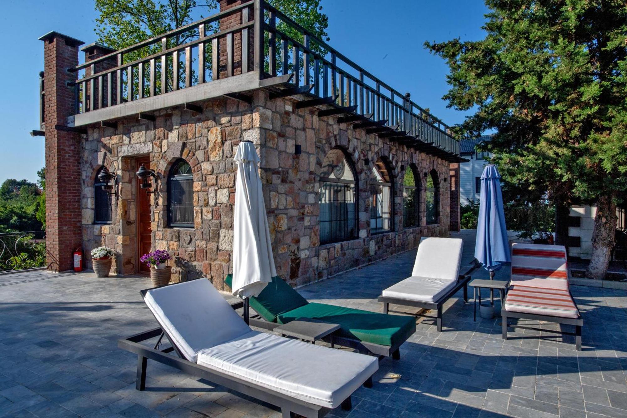 Wineport Riverside & Winery 3*