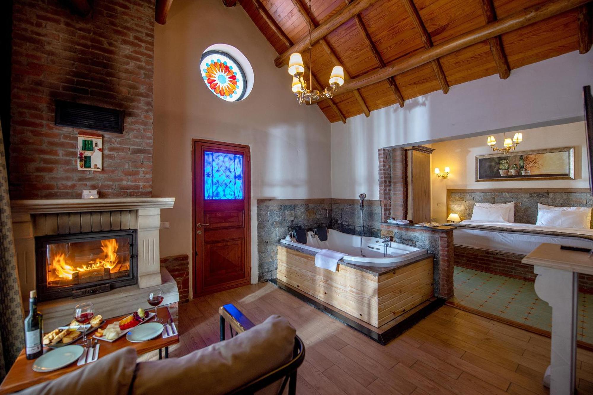 Wineport Riverside & Winery Hotel 3*