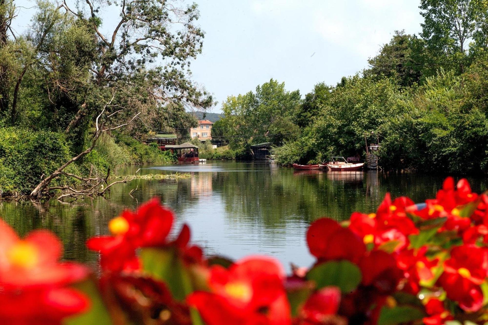 Wineport Riverside & Winery 3*