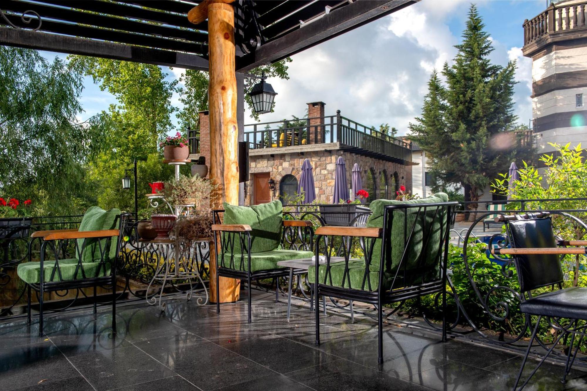 Hotel Wineport Riverside & Winery