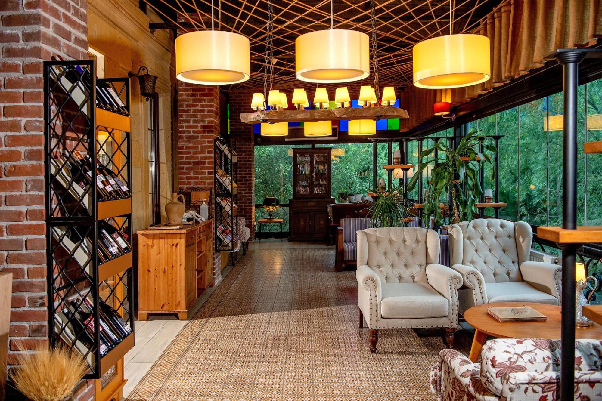 Wineport Riverside & Winery 3*