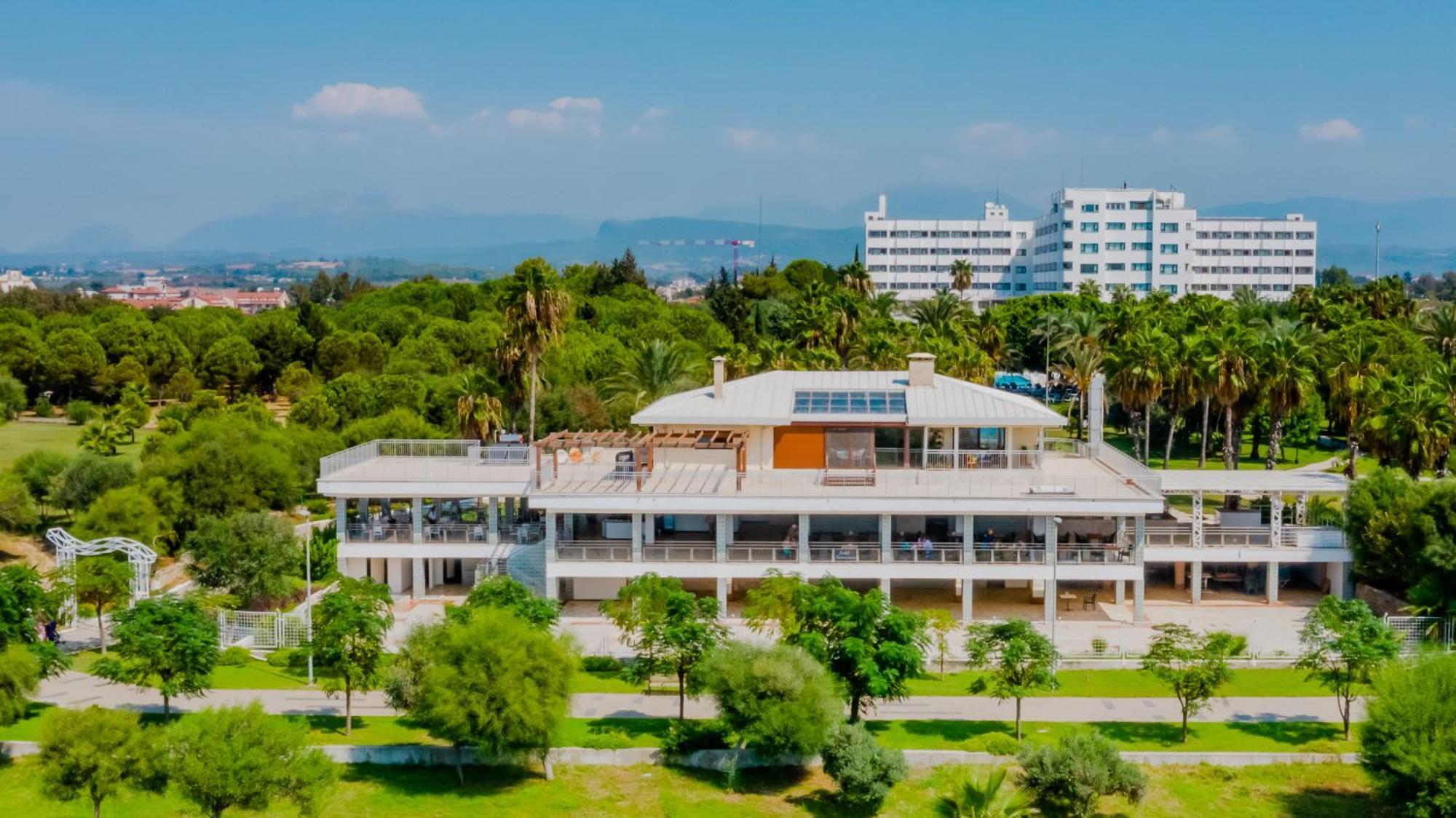 Resort Sural 5*