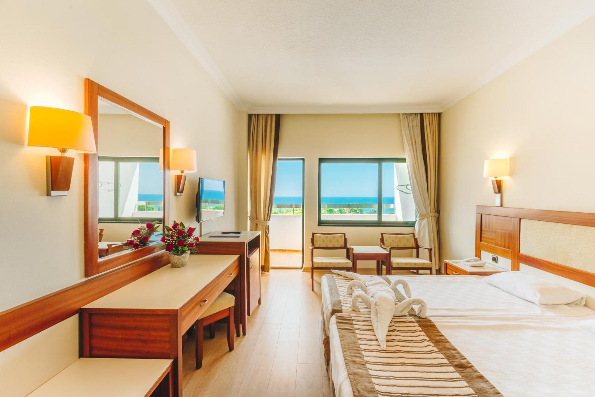 Sural Resort Side