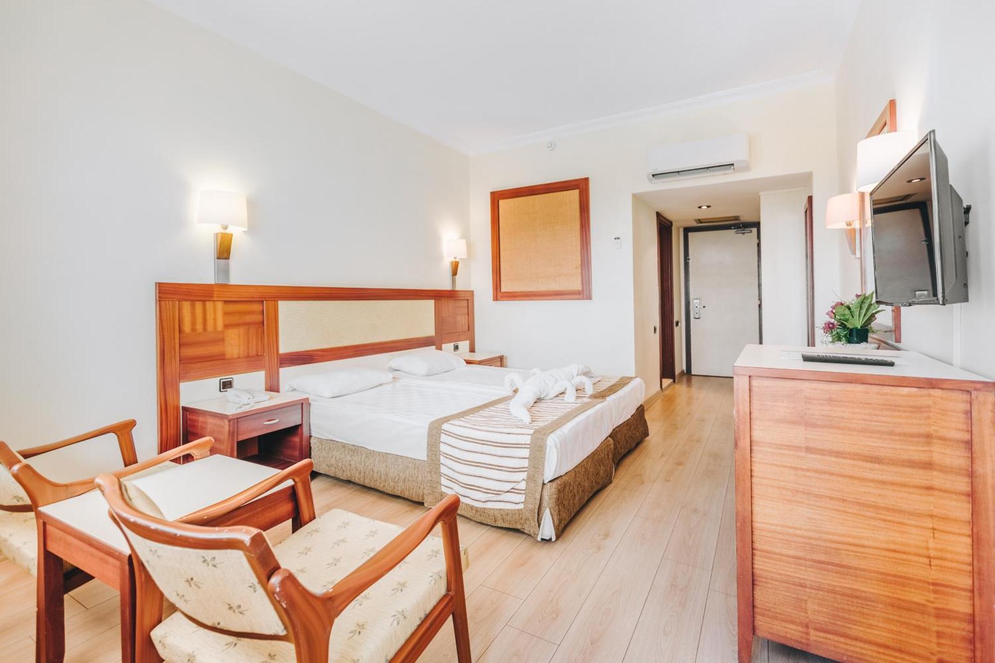 Resort Sural Side