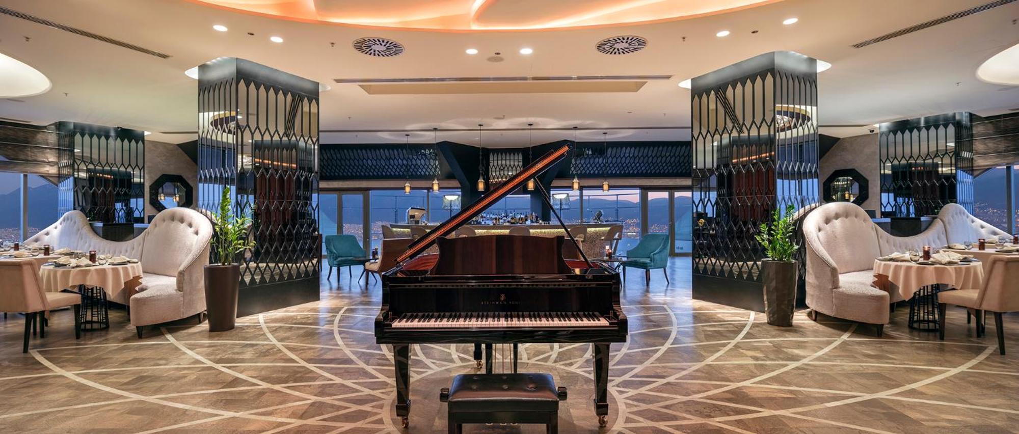 Hilton Convention Center & 5*