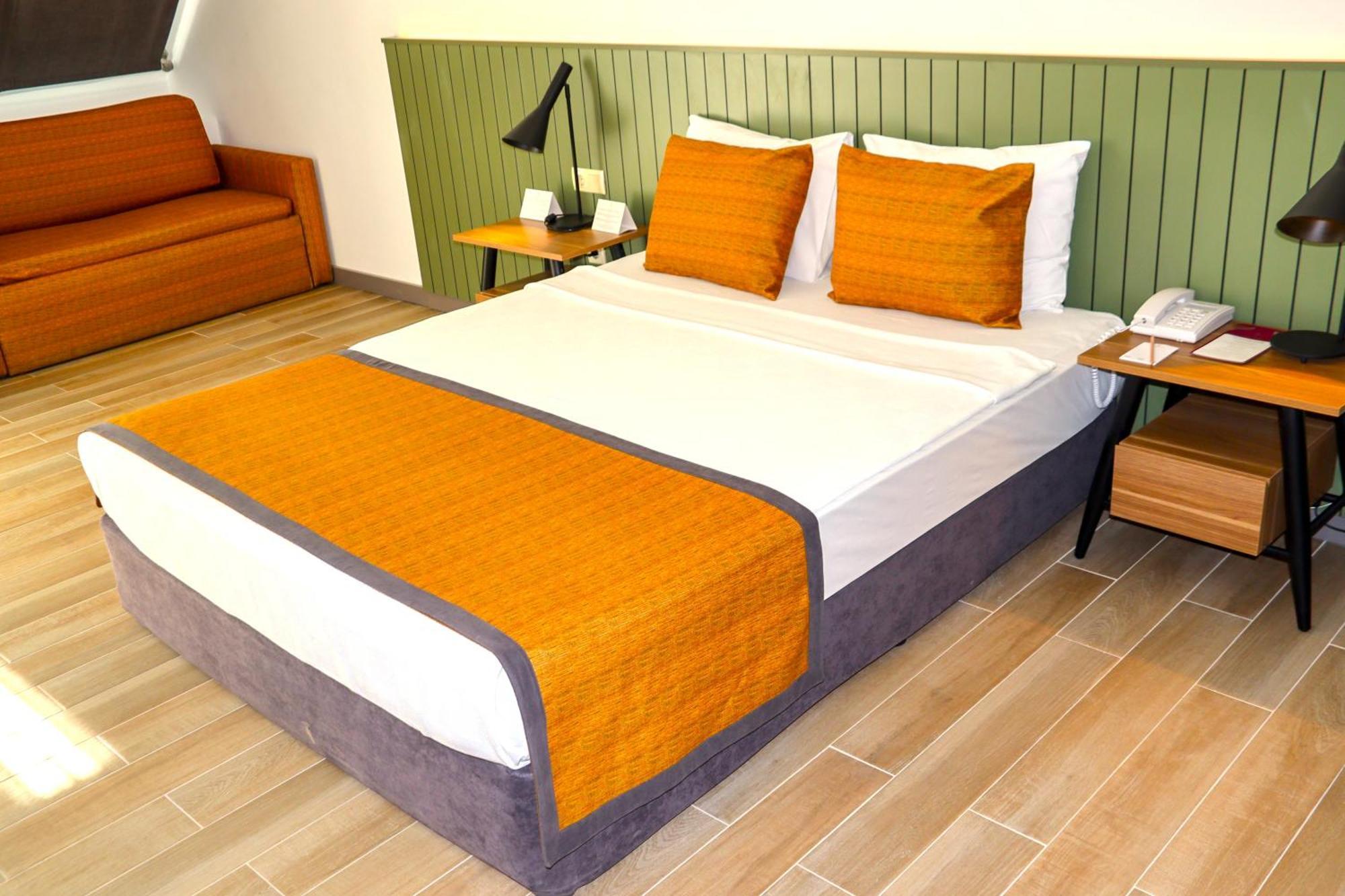 Hotel Queen's Park Goynuk