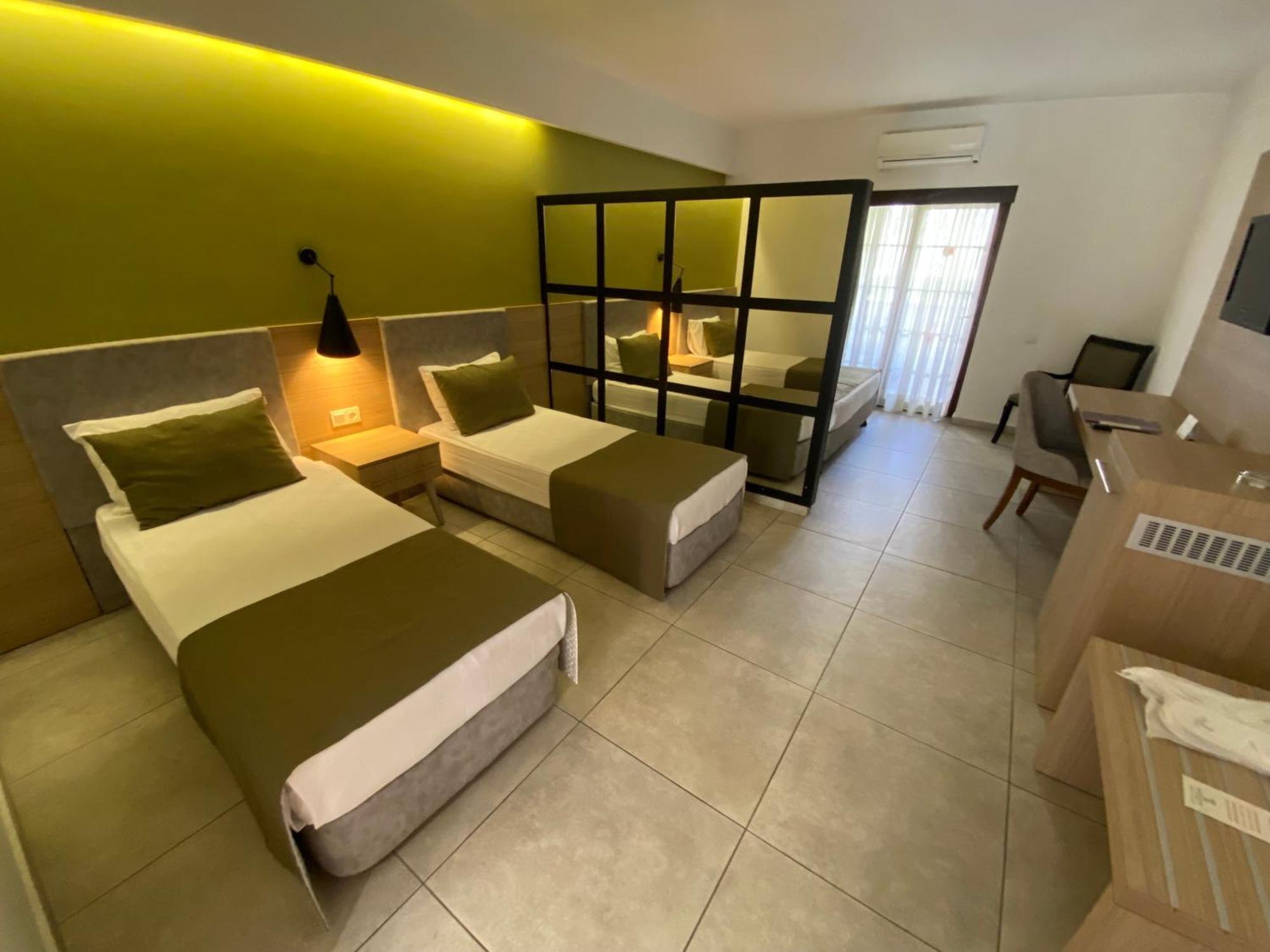 Hotel Queen's Park Goynuk Kemer