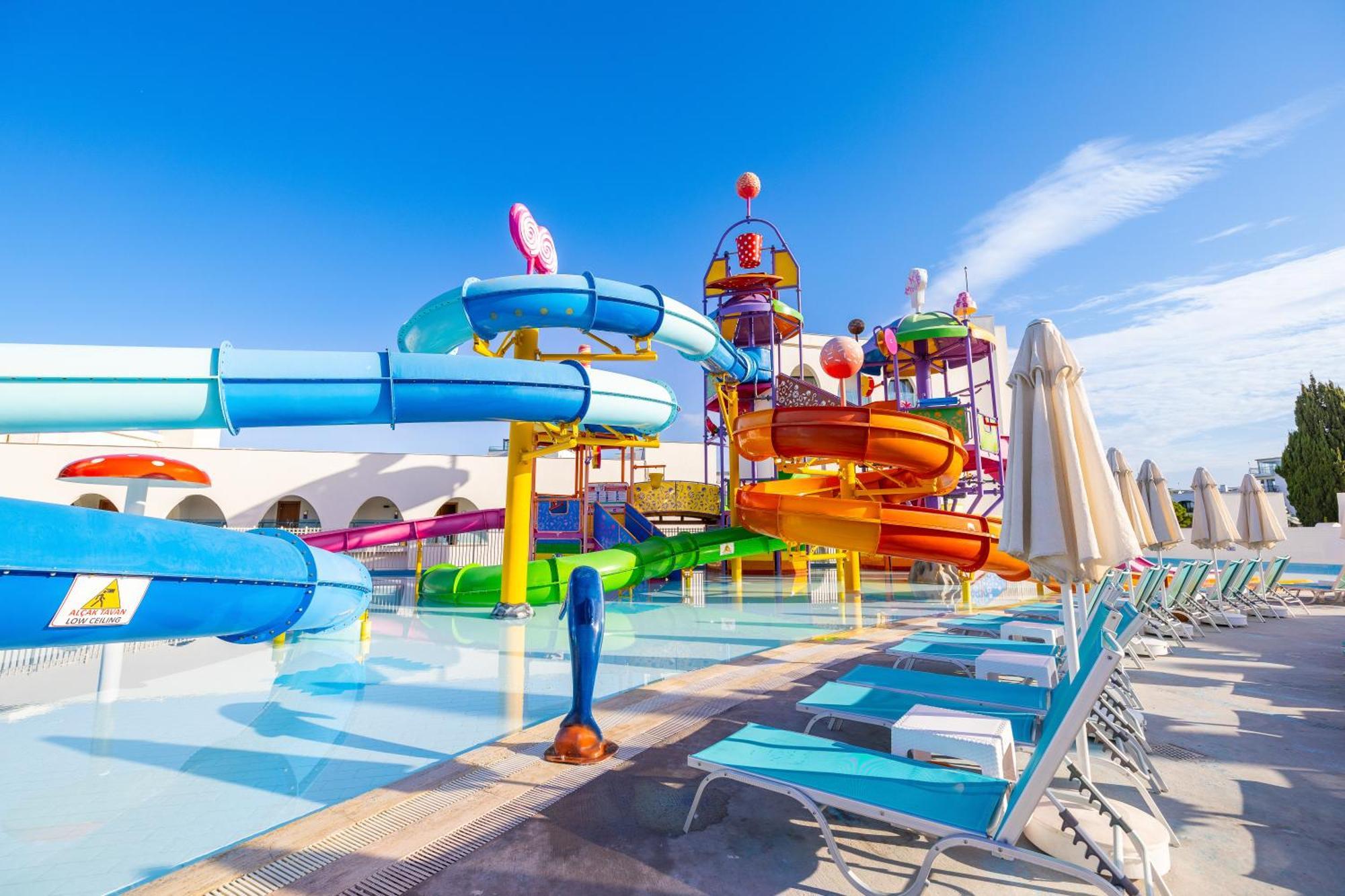 Hotel Infinity By Yelken Aquapark&resorts Kusadasi