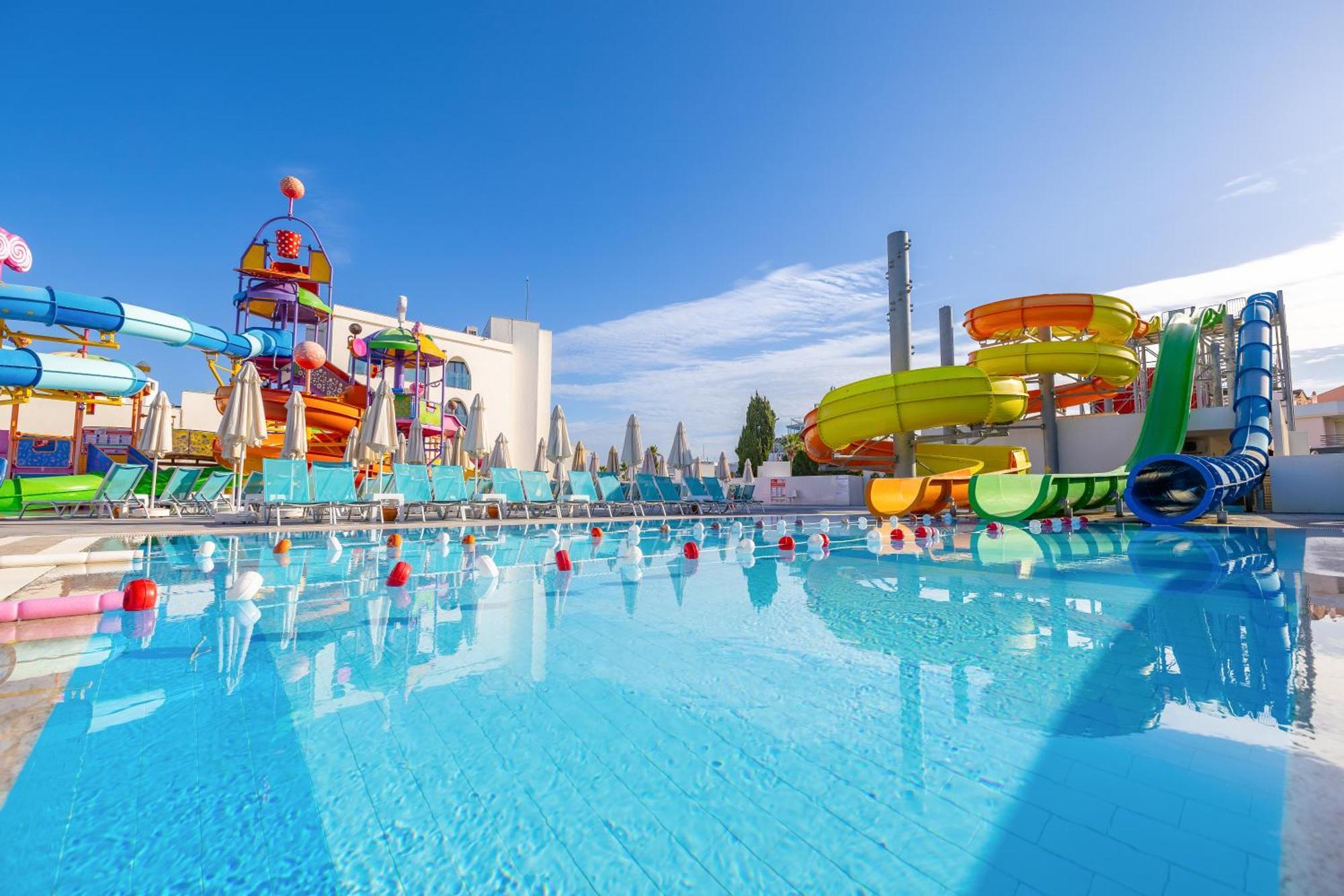 Hotel Infinity By Yelken Aquapark&resorts