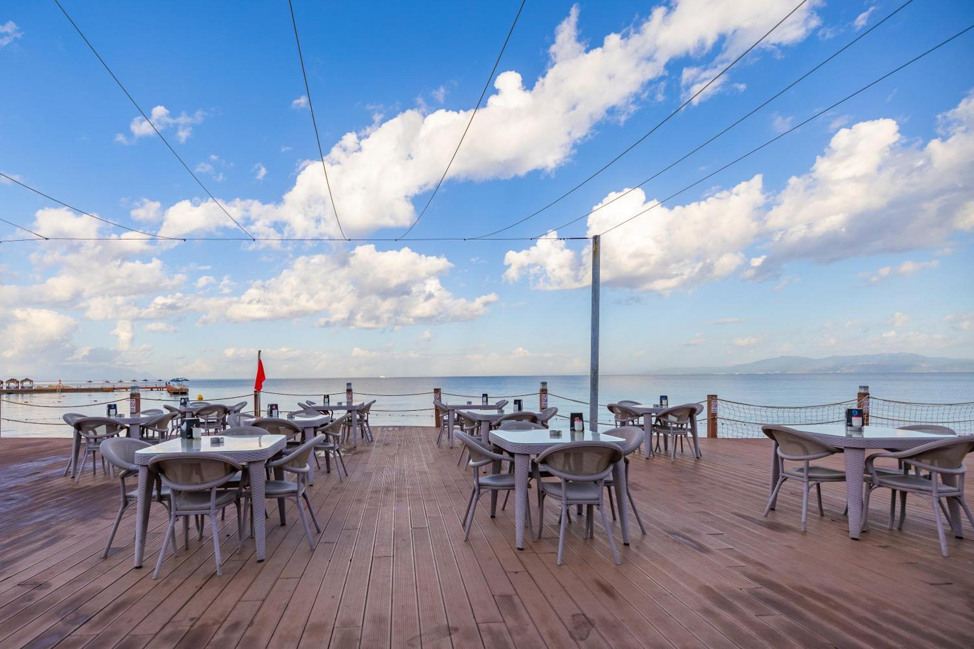 Hotel Infinity By Yelken Aquapark&resorts Kusadasi