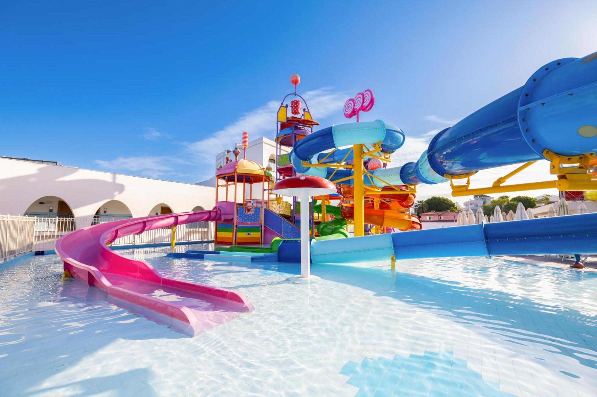Infinity By Yelken Aquapark&resorts Hotel