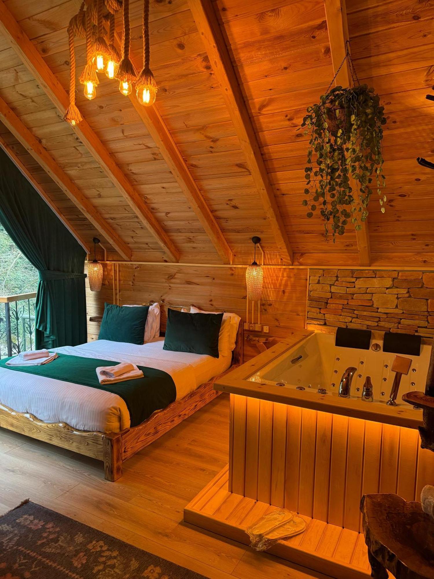 Lodge Hosdere Camlihemsin