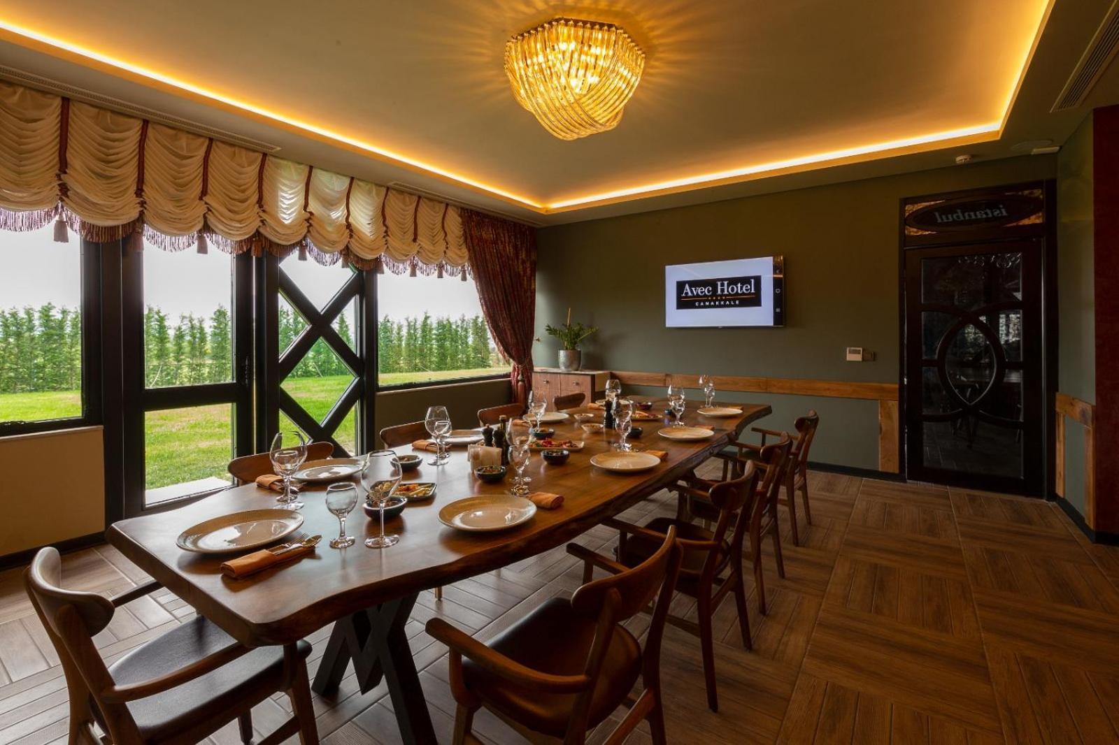 Hotel Avec 4*